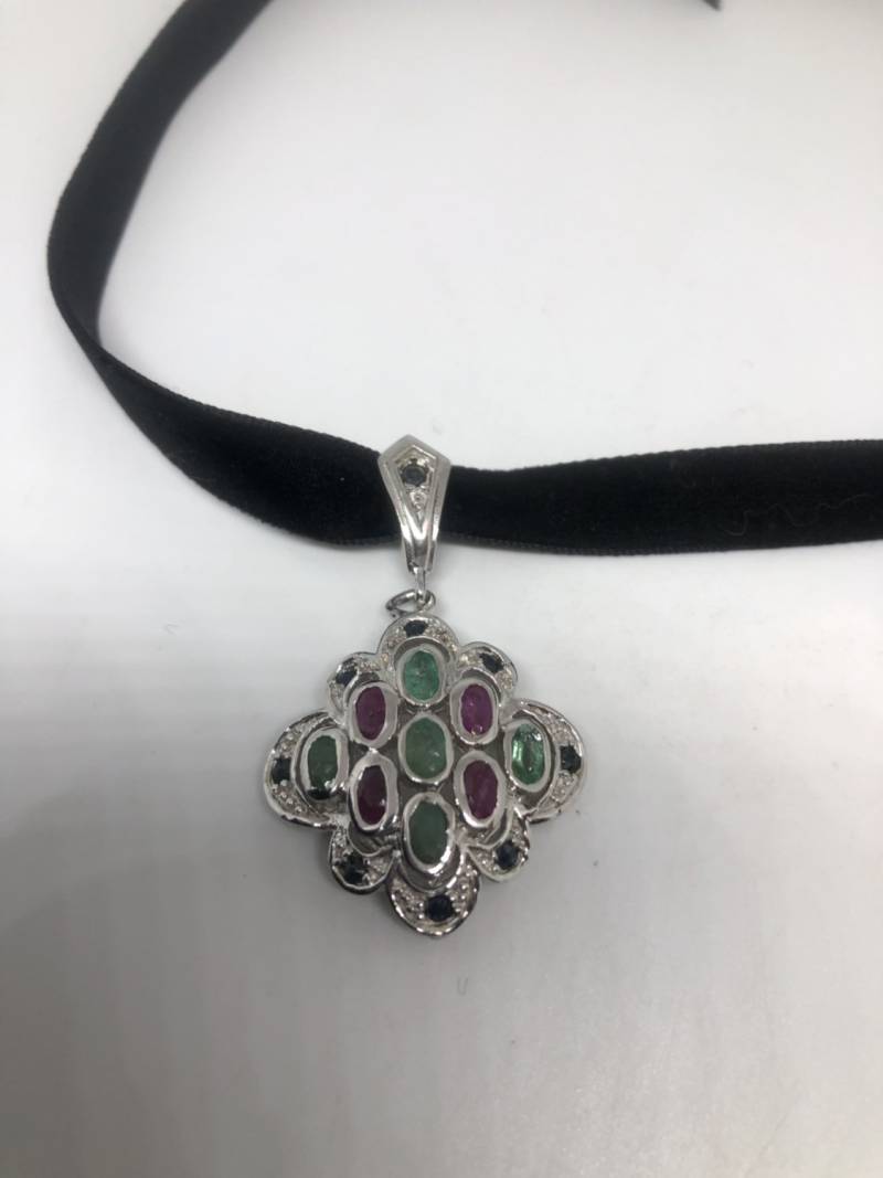 Handmade Vintage Grün Smaragd Rubin Saphir 925 Sterling Filligran Anhänger Handmade Vintage Grün Smaragd Rubin Saphir 925 Sterling Filligran Anhänger von NemesisJewelryNYC