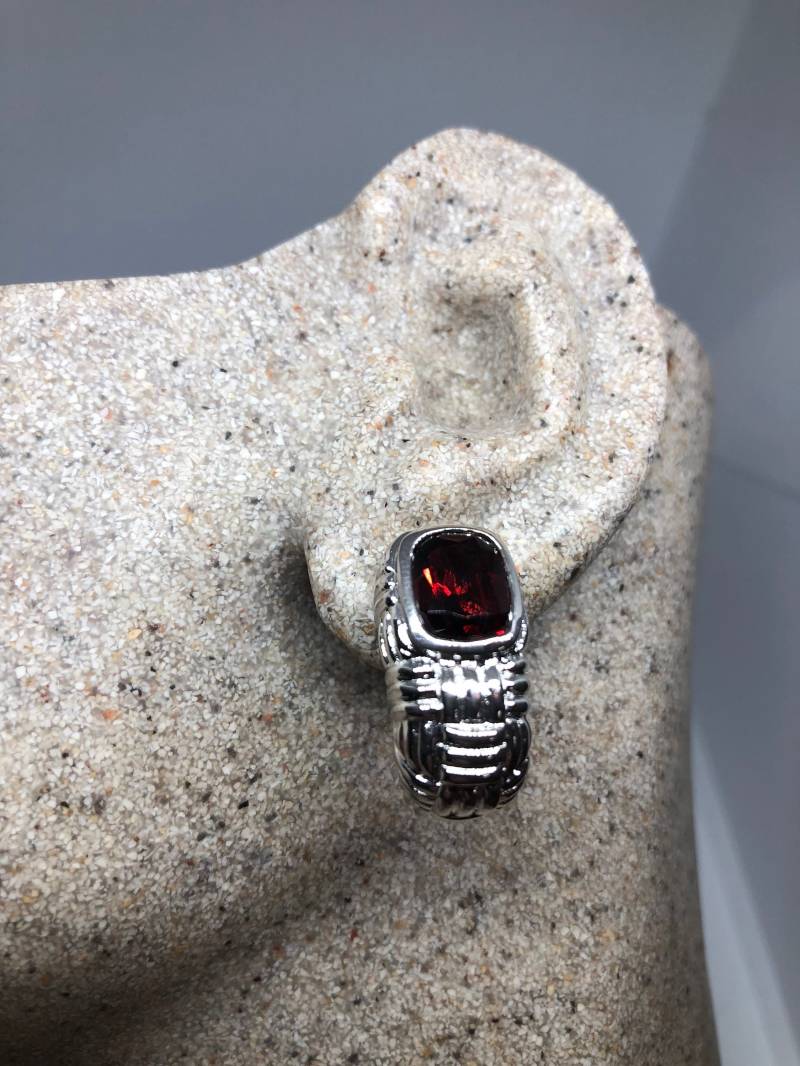 Vintage 925 Sterling Silber Boho Granat Knopf Ohrringe von NemesisJewelryNYC