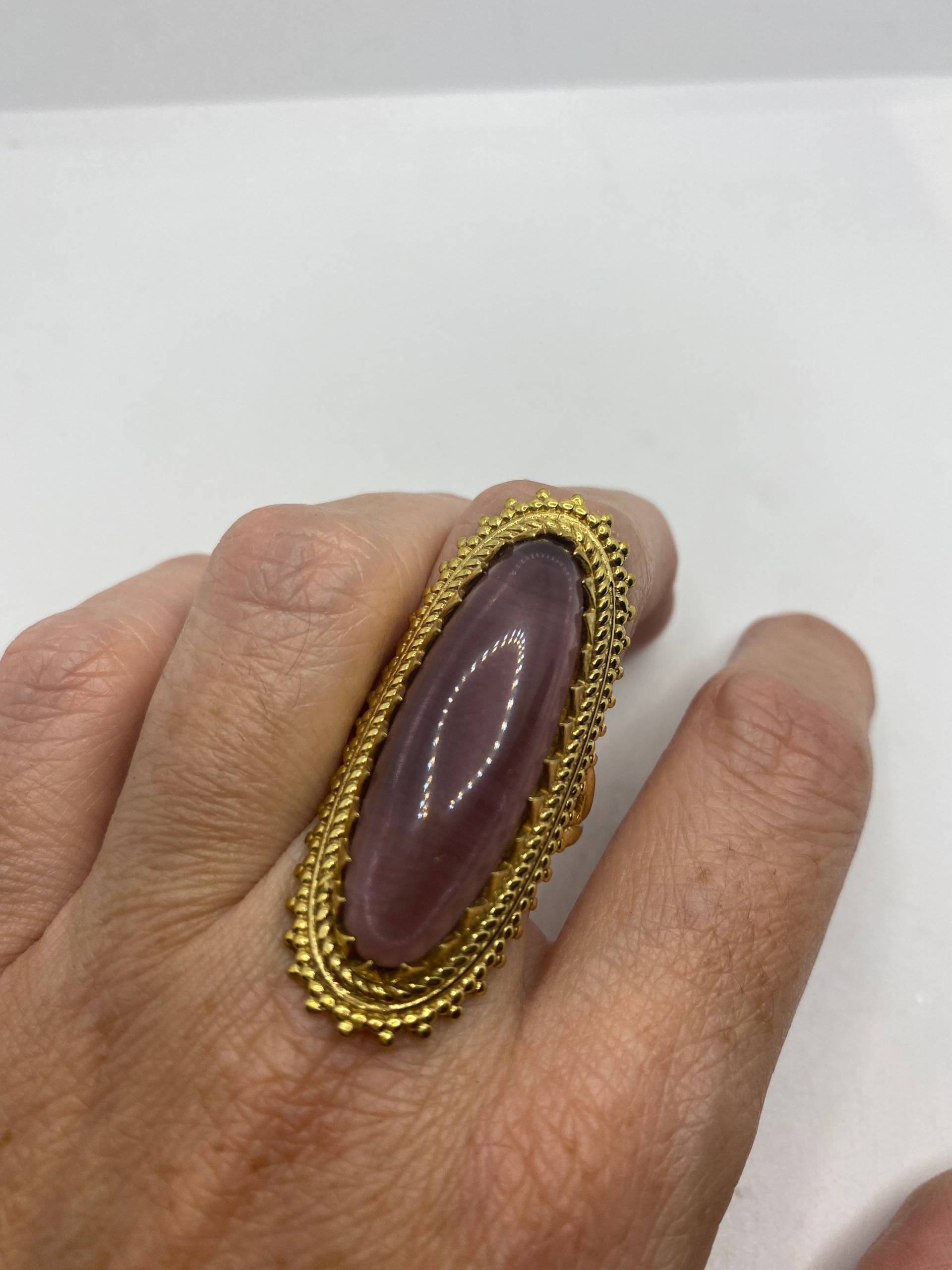 Vintage Amethyst Messing Knuckle Ring von NemesisJewelryNYC