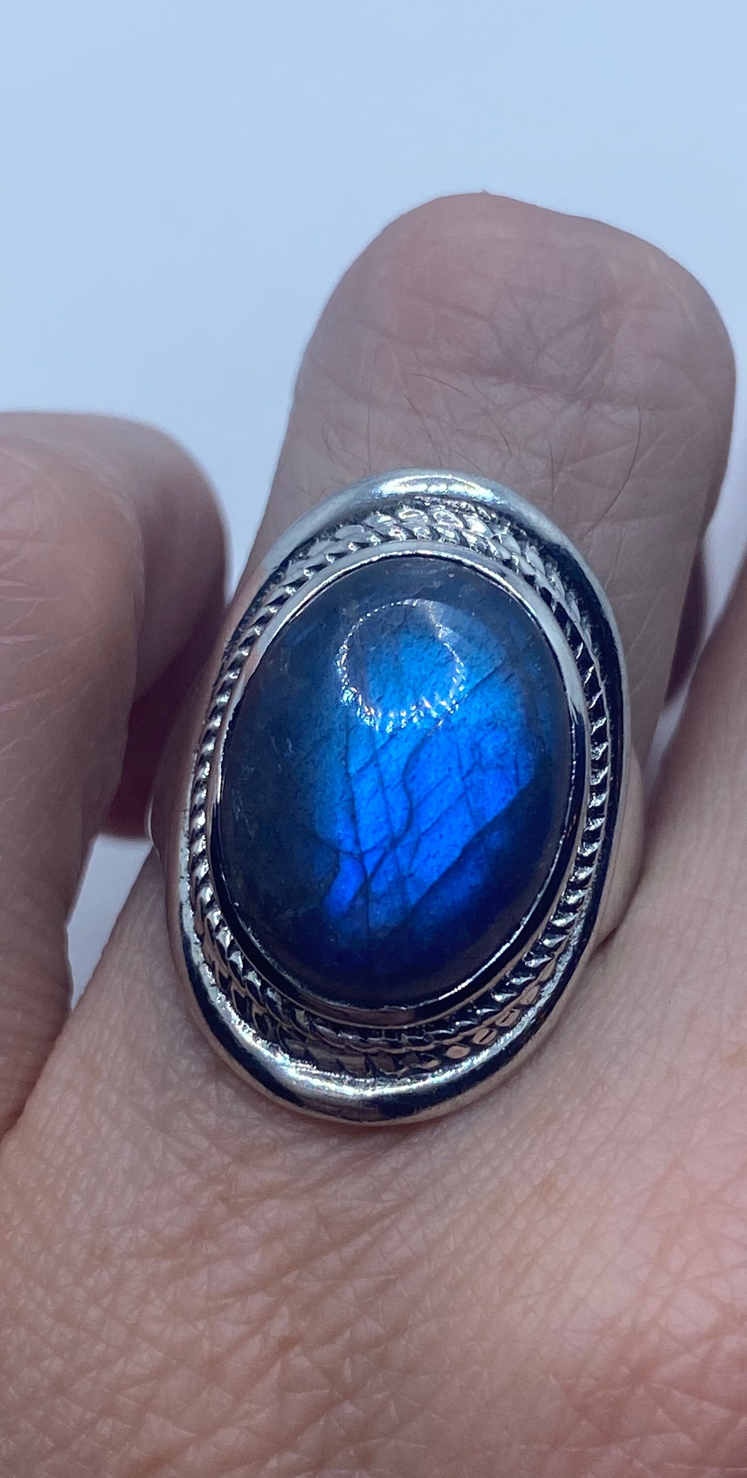 Vintage Blau Grüner Labradorit Mondstein 925 Silber Cocktail Ring von NemesisJewelryNYC