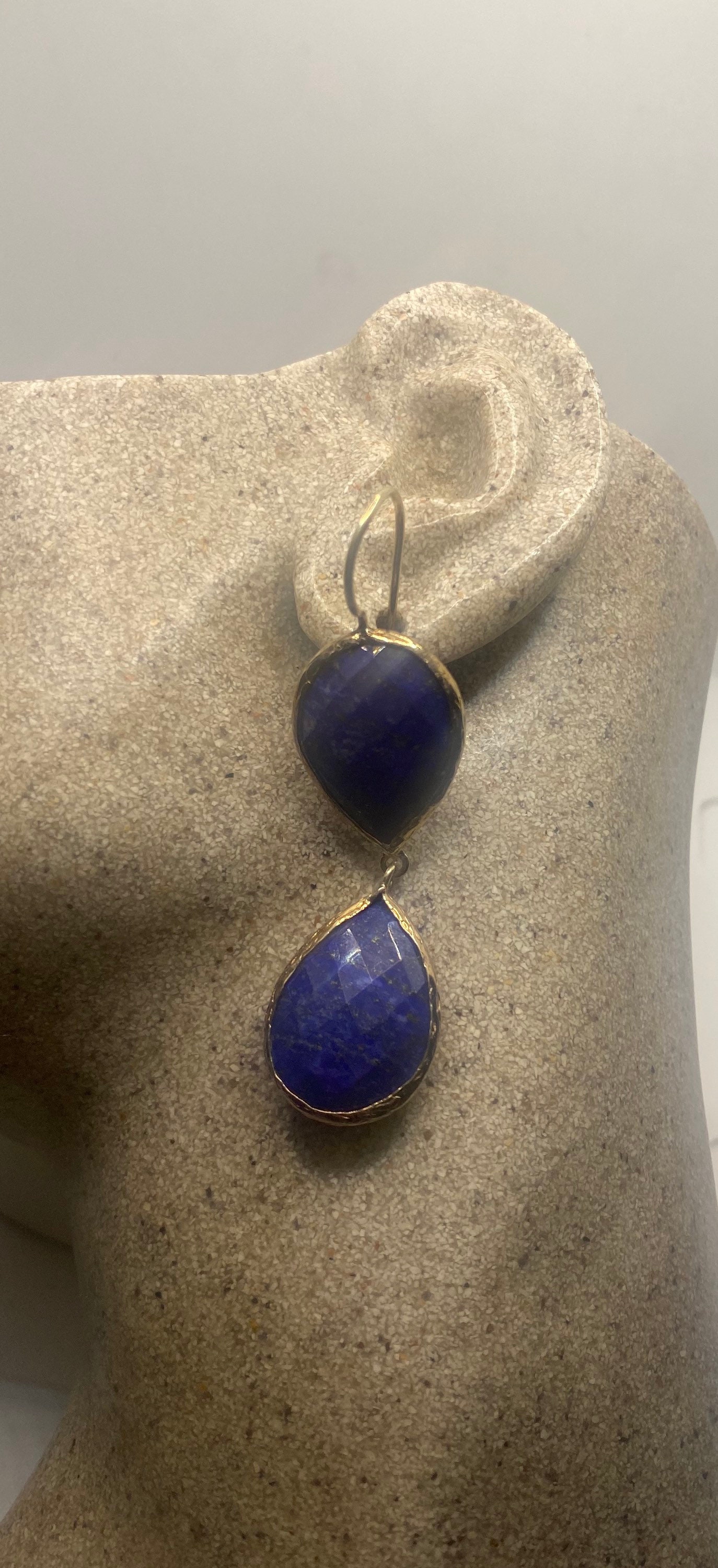 Vintage Blaue Lapis Lazuli Ohrringe Goldene 925 Sterling Silber Chandelier Baumeln Vintage Blaue Lapis Lazuli Ohrringe Goldene 925 Sterling Silber Chandelier Baumeln von NemesisJewelryNYC