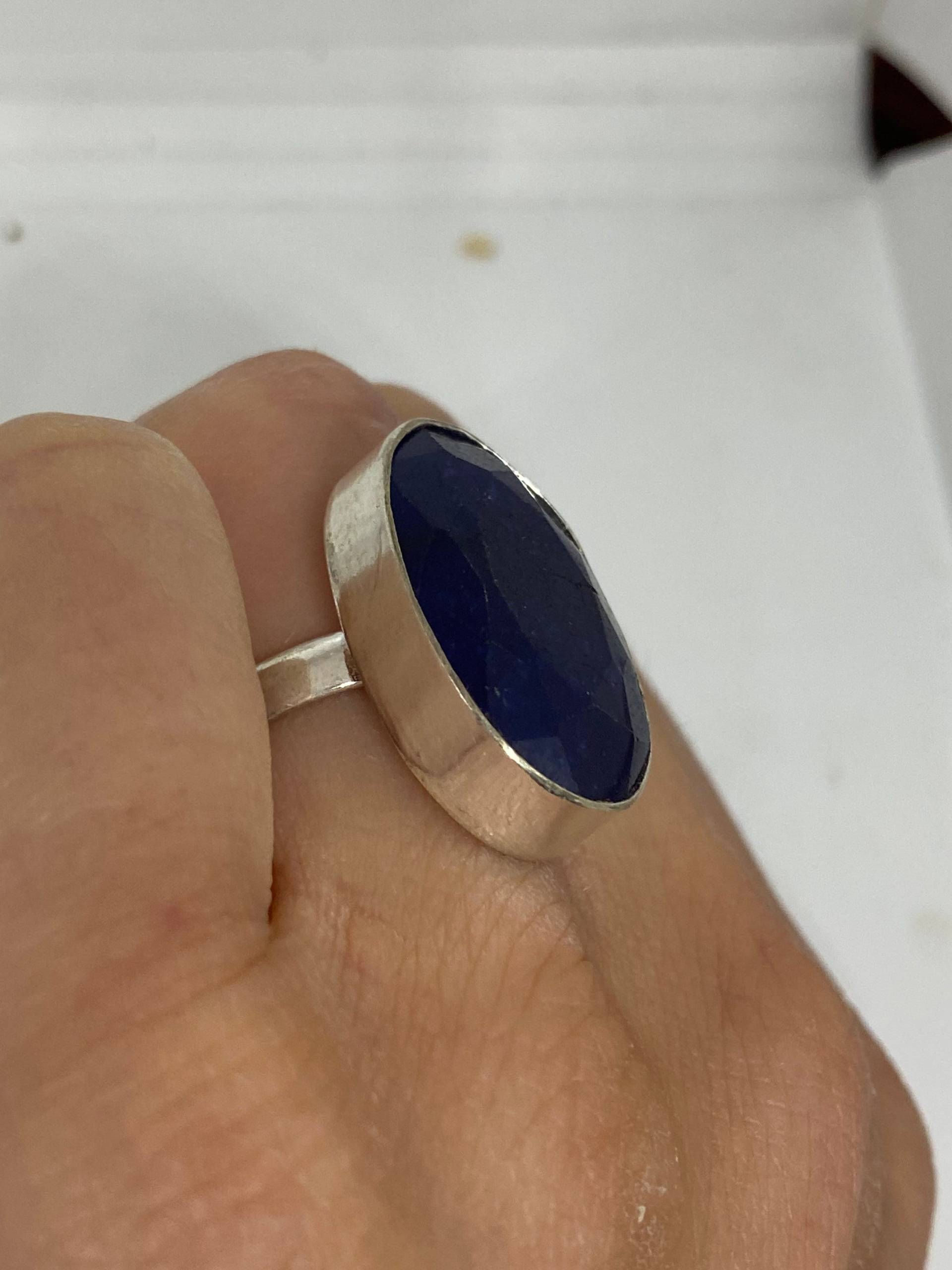 Vintage Blauer Saphir Silber Ring Gr. 8 von NemesisJewelryNYC