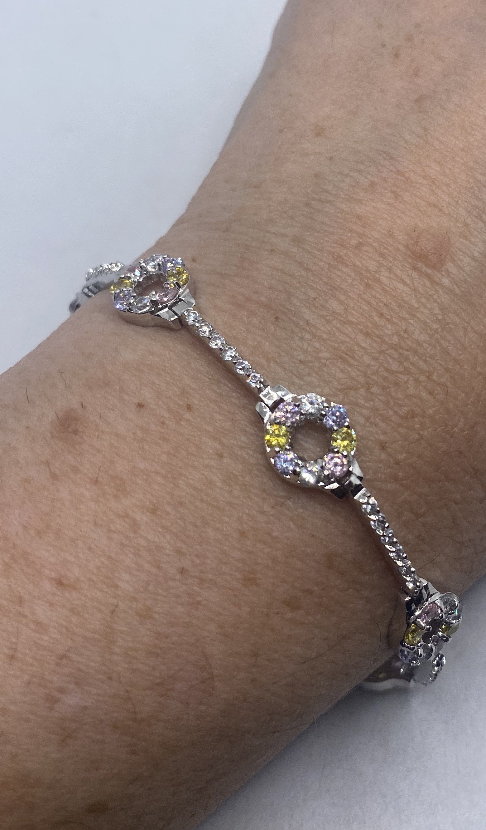 Vintage Crystal Rhodium Finished 925 Sterling Silber Tennis Armband Vintage Crystal Rhodium Finished 925 Sterling Silber Tennis Armband von NemesisJewelryNYC