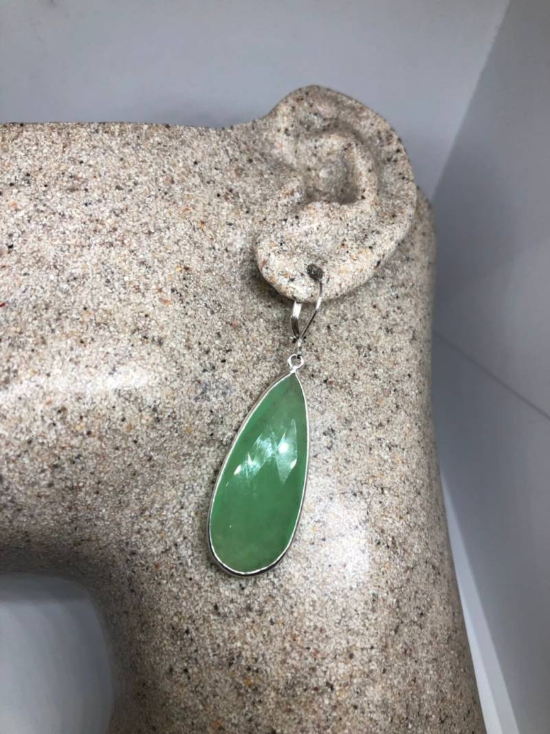 Vintage Echte Grüne Chalcedon Edelstein Sterling Silber Lever Back Kronleuchter Ohrringe von NemesisJewelryNYC