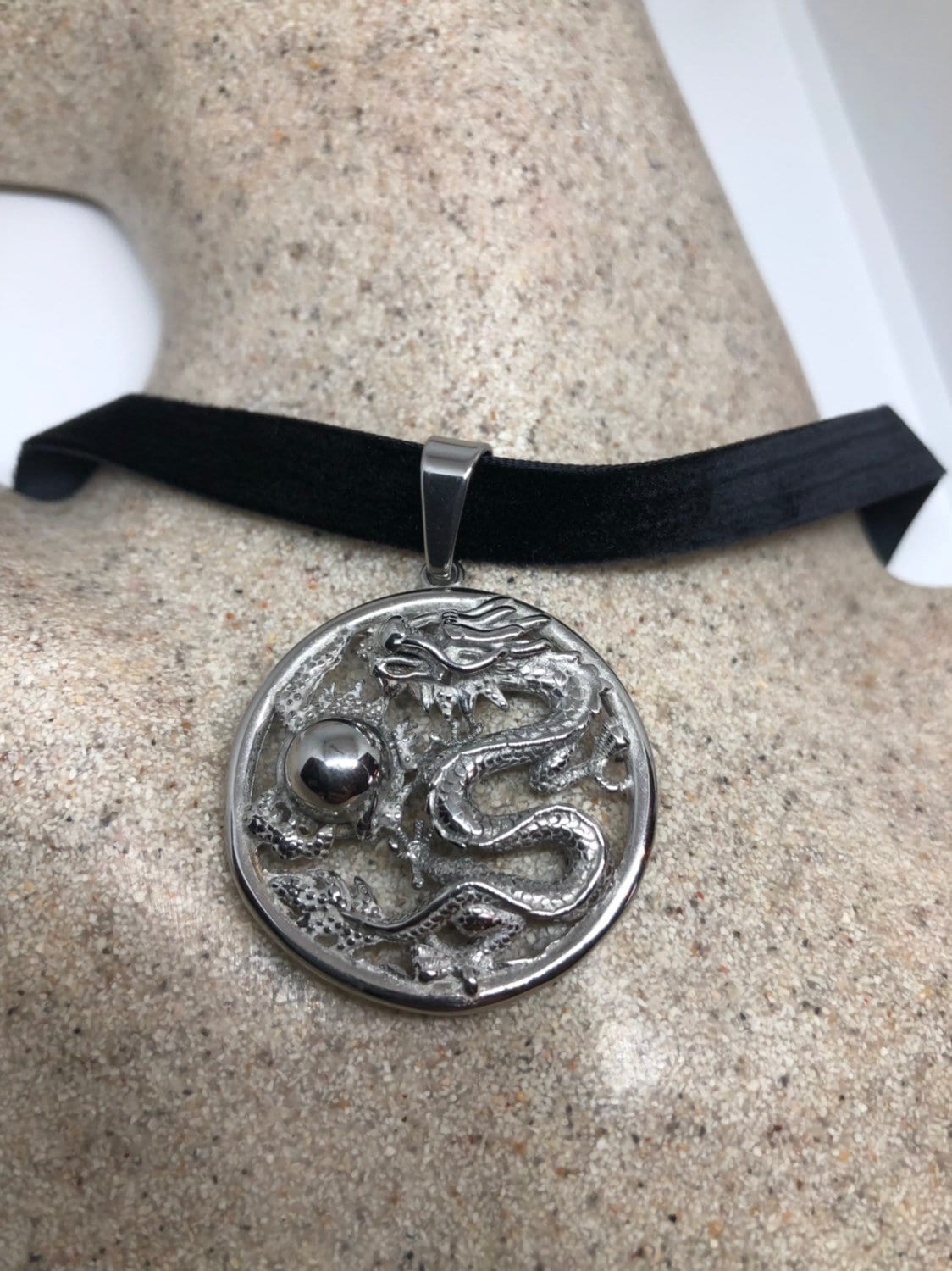 Vintage Edelstahl Drachen Amulett Anhänger von NemesisJewelryNYC