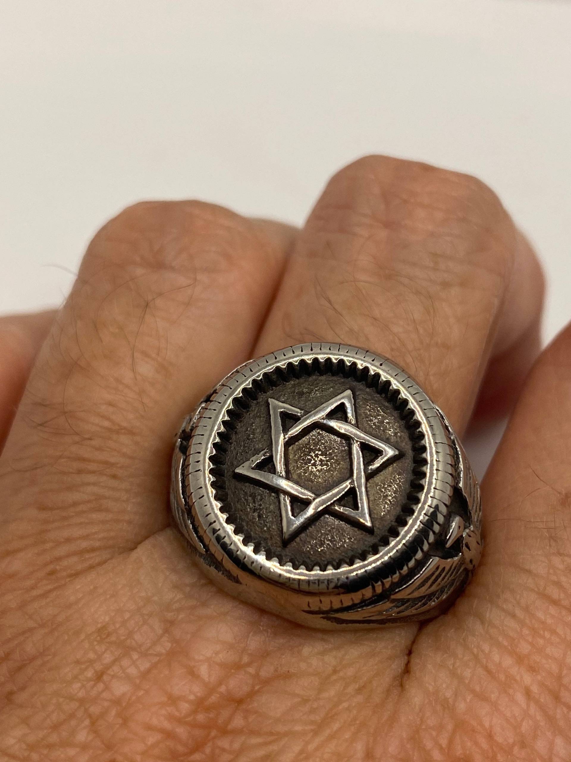 Vintage Edelstahl Star Of David Herren Ring von NemesisJewelryNYC