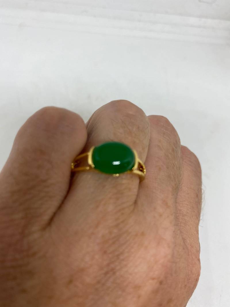 Vintage Glück Grün Nephrit Jade Gold Gefüllt Cocktailring von NemesisJewelryNYC