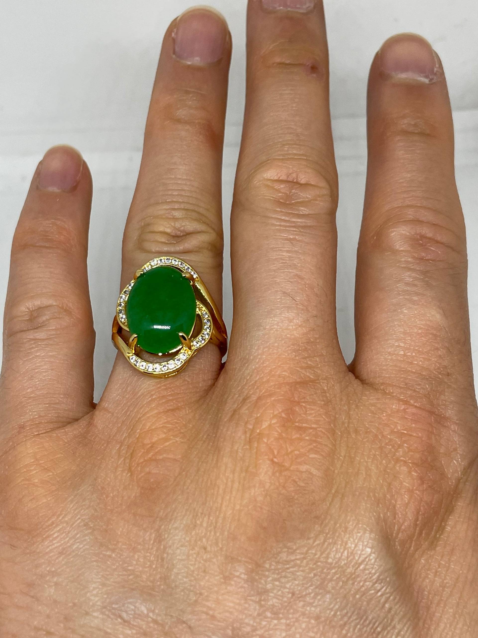 Vintage Glück Grüner Nephrit Jade Goldener Ring von NemesisJewelryNYC