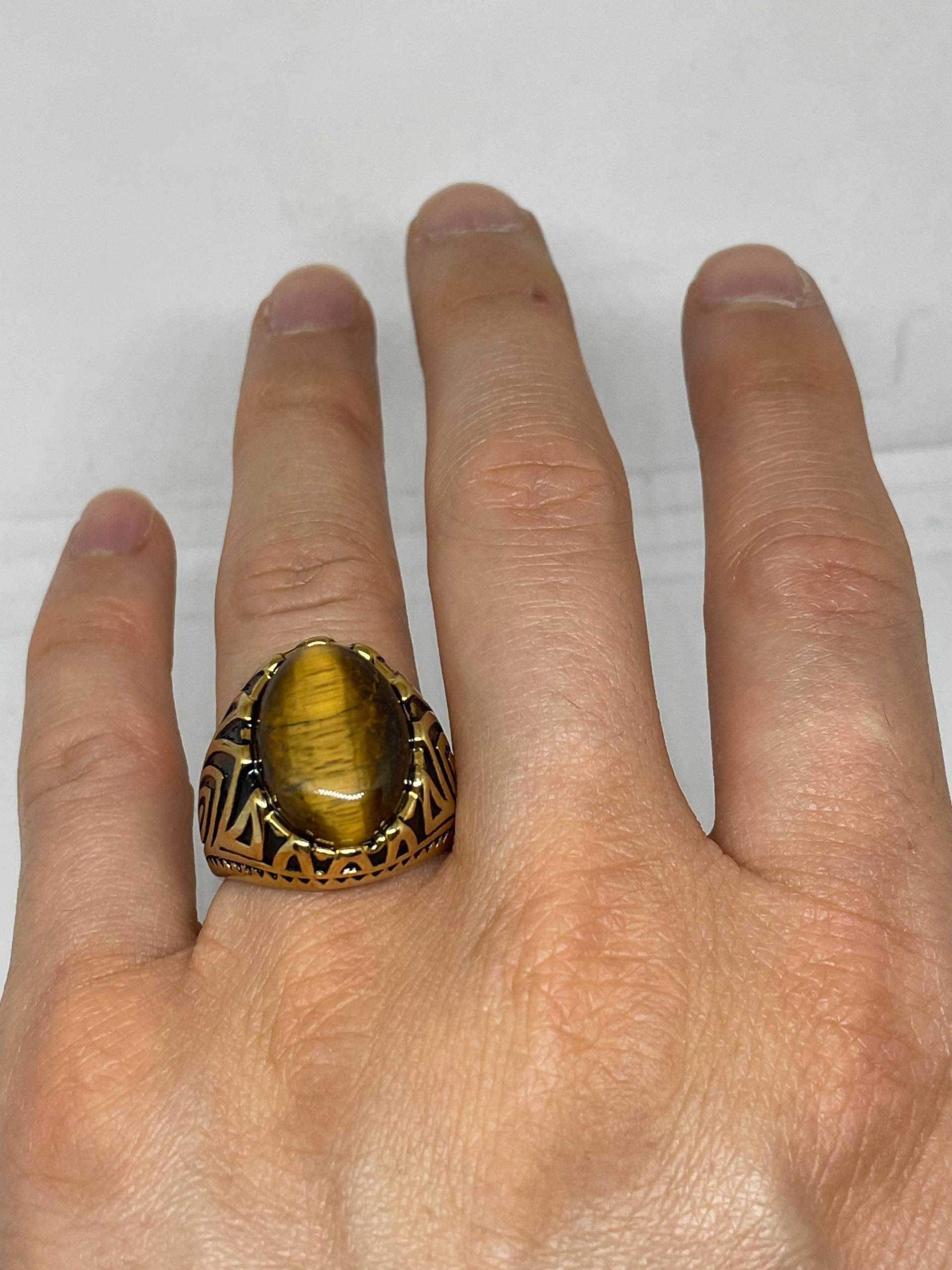Vintage Gothic Gold Finished Edelstahl Echt Tigerauge Herren Ring von NemesisJewelryNYC