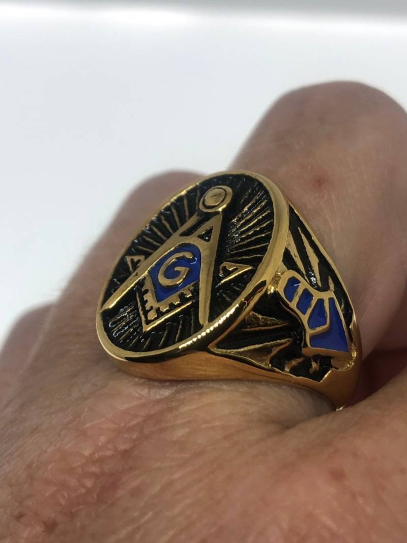 Vintage Gothic Goldener Edelstahl Frei Mason G Herrenring von NemesisJewelryNYC