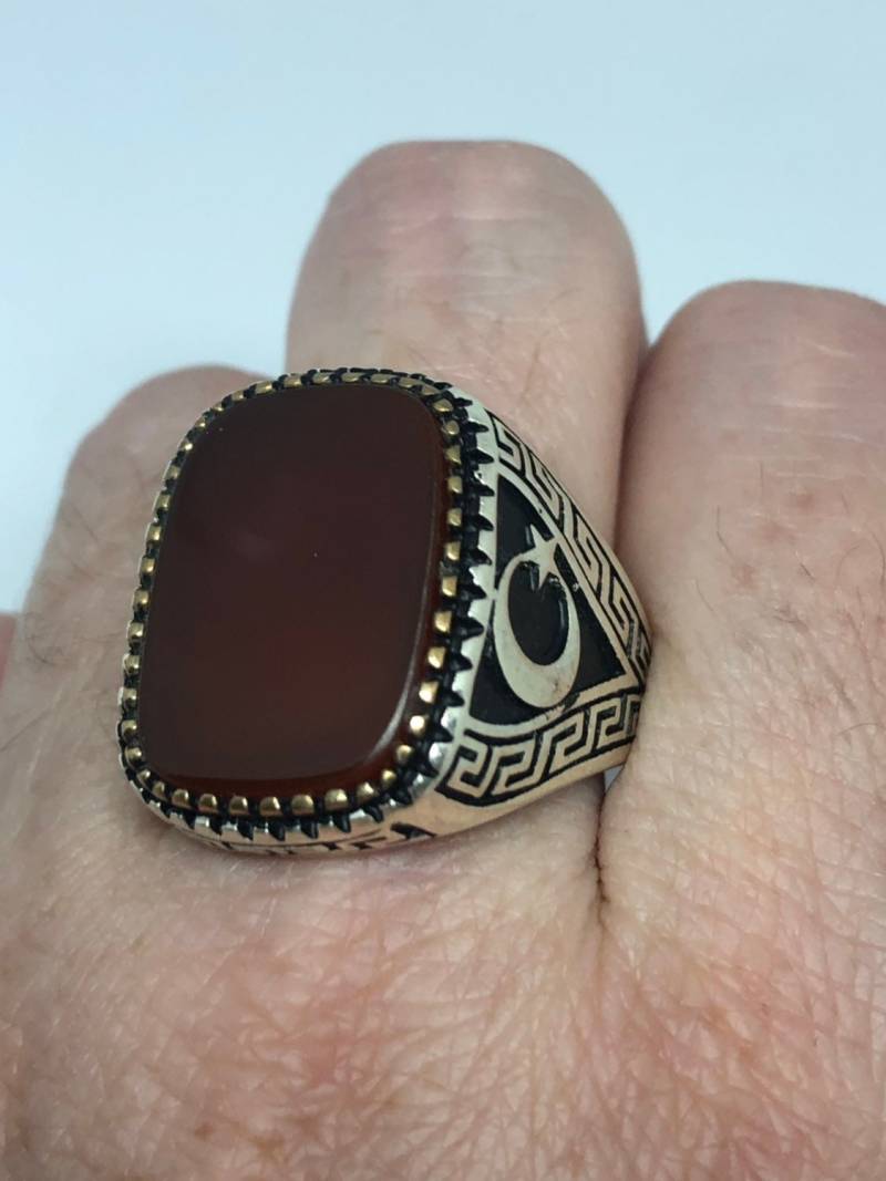 Vintage Gothic Sterling Silber Echter Karnil Herrenring von NemesisJewelryNYC