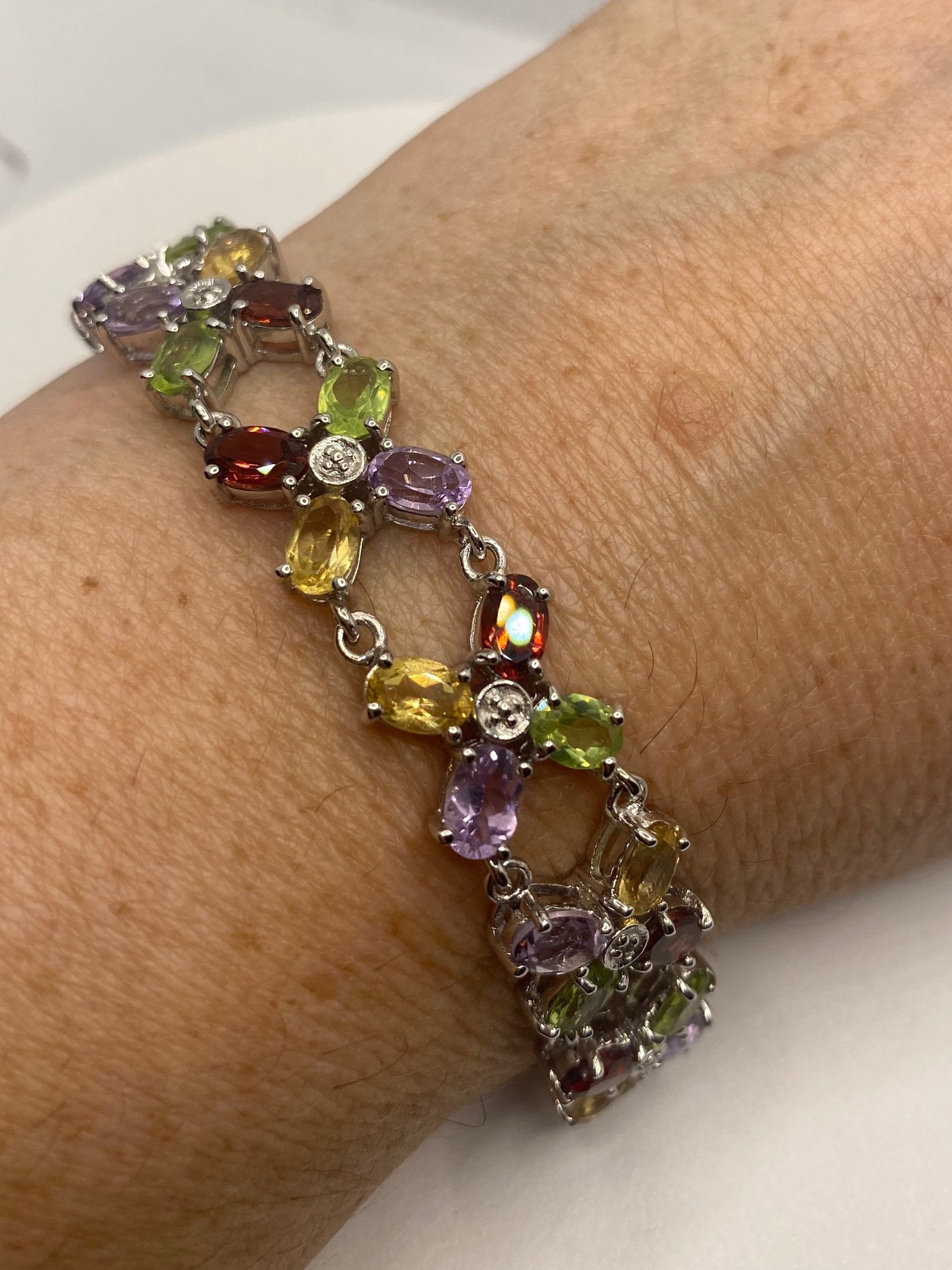 Vintage Granat Amethyst Citrin Peridot in 925 Sterling Silber Tennis Armband von NemesisJewelryNYC