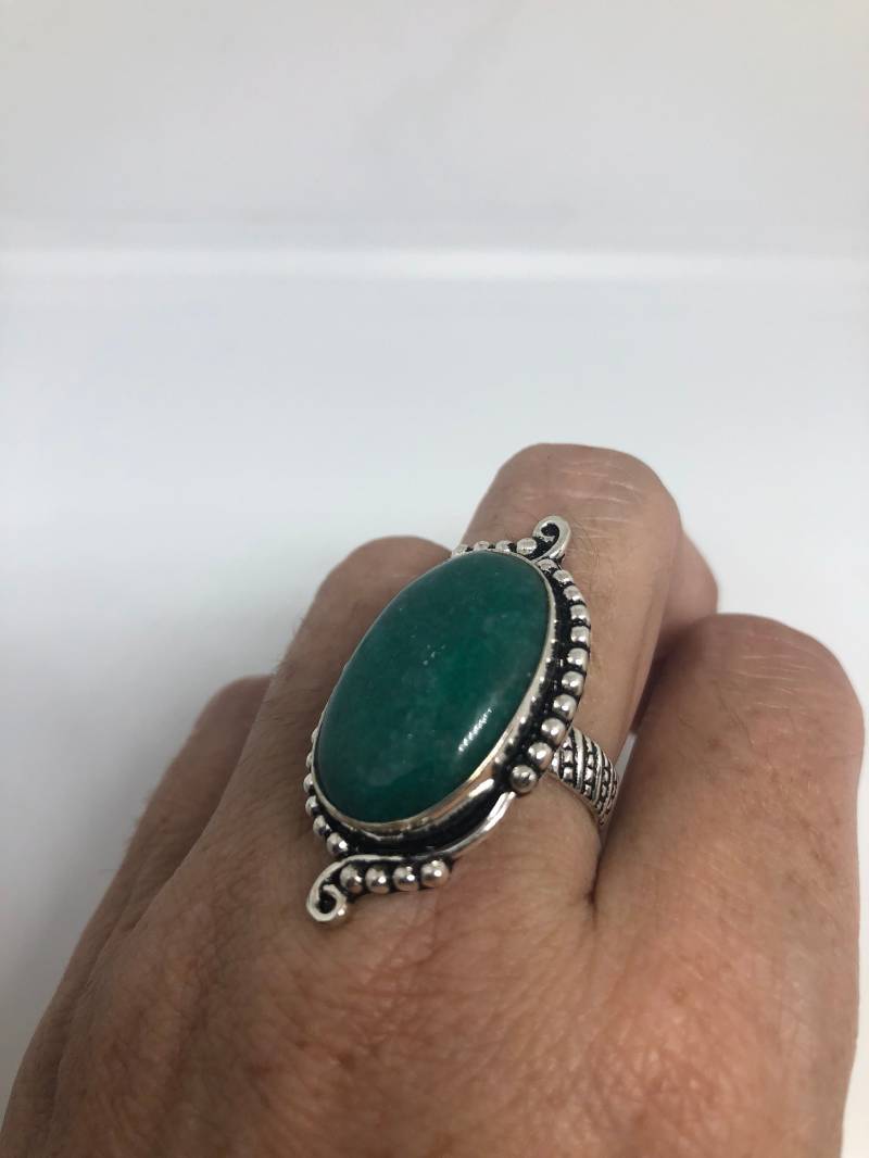 Vintage Grün Nephrit Jade Ring Ungefähr Zoll Lang Knöchelring von NemesisJewelryNYC