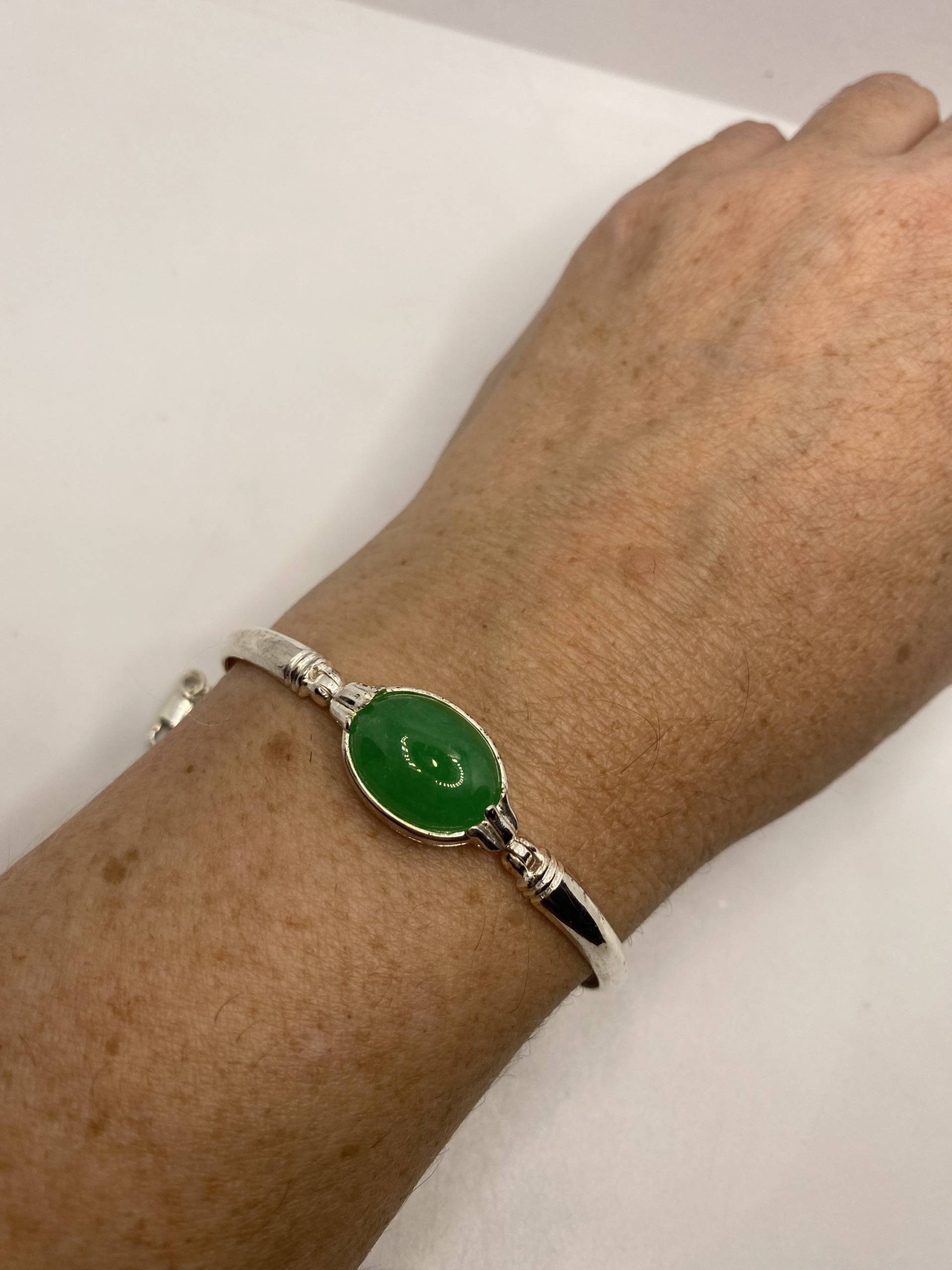 Vintage Grüne Jade Tennis Armband in 925 Sterling Silber von NemesisJewelryNYC
