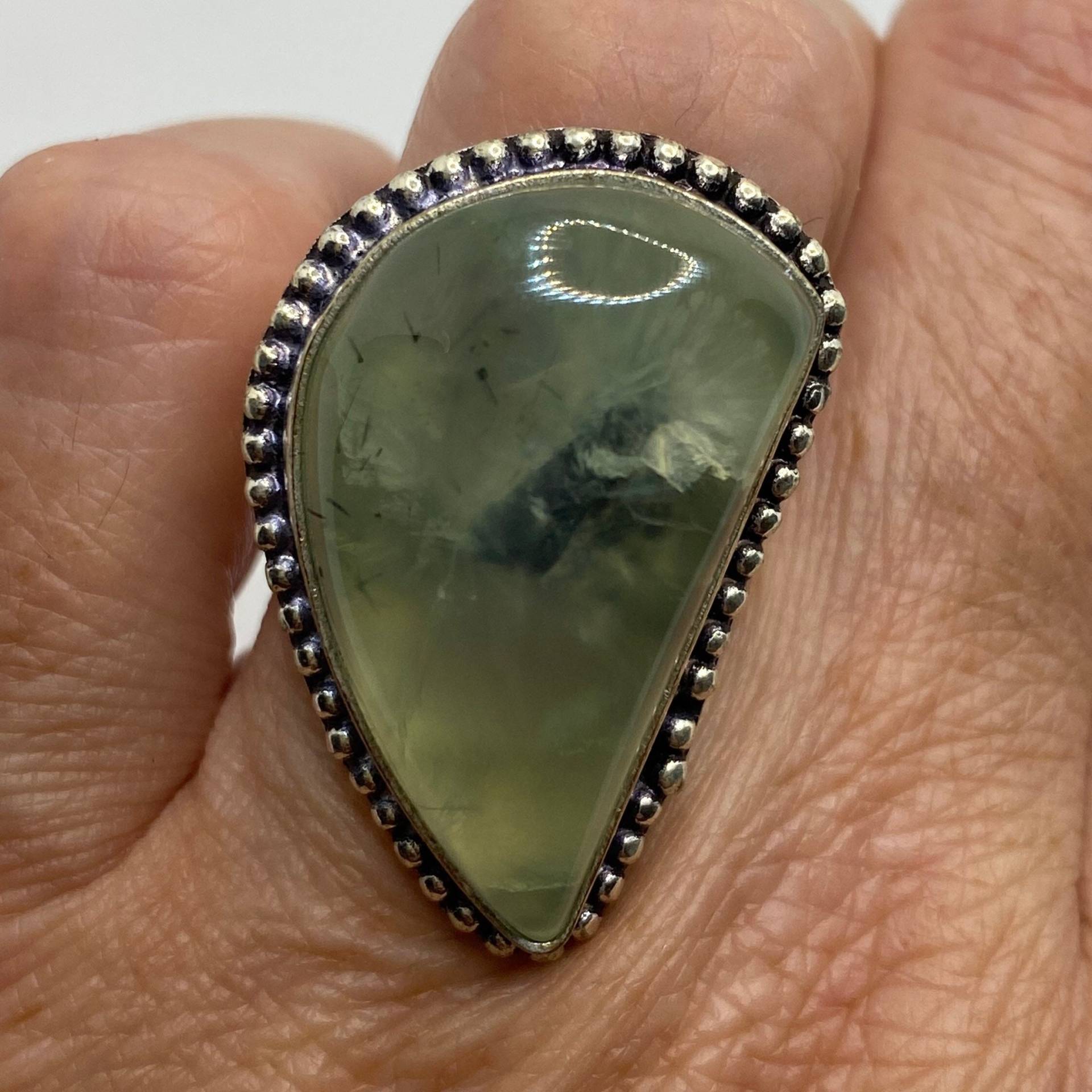 Vintage Grüner Nephrit Jade Ring von NemesisJewelryNYC