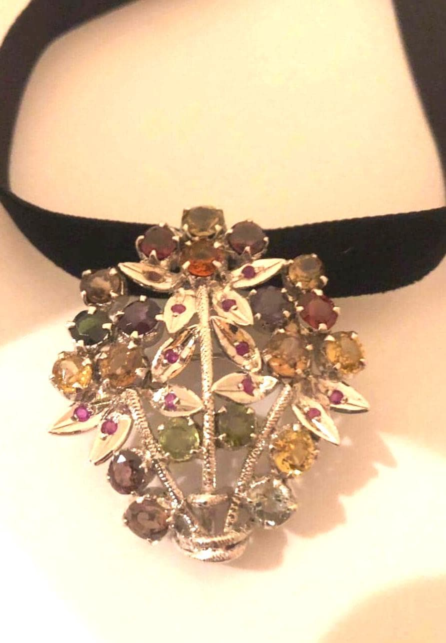 Vintage Handgemachte Echte Gemischte Turmalin Edelstein 925 Sterling Silber Rhodium Brosche Vintage Handgemachte Echte Gemischte Turmalin Edelstein 925 Sterling Silber Rhodium Brosche von NemesisJewelryNYC