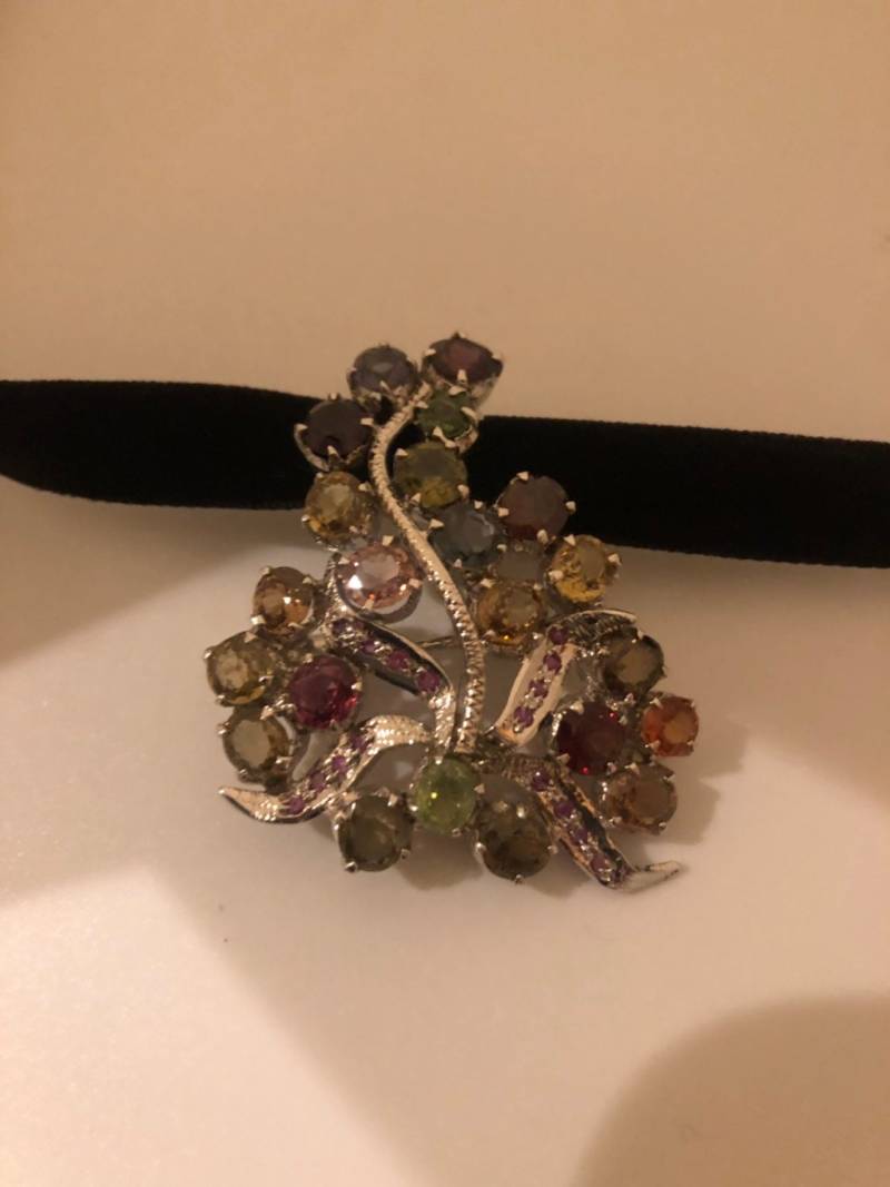 Vintage Handgemachte Echte Gemischte Turmalin Edelstein 925 Sterling Silber Rhodium Brosche Vintage Handgemachte Echte Gemischte Turmalin Edelstein 925 Sterling Silber Rhodium Brosche von NemesisJewelryNYC