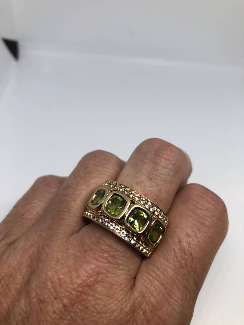 Vintage Grüner Peridot Ring Gold 925 Sterling Silber Ehering von NemesisJewelryNYC