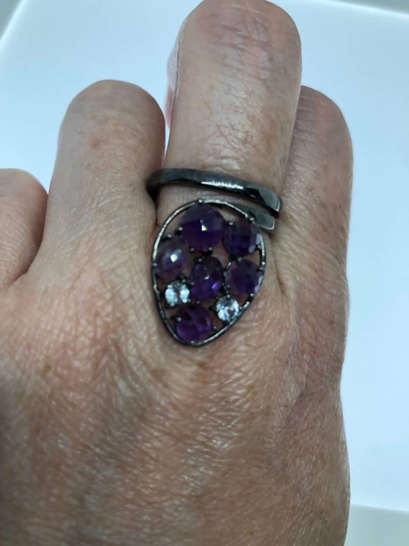 Vintage Handgemachte Echte Lila Amethyst Filigrane Einstellung 925 Sterling Silber Gothic Ring von NemesisJewelryNYC