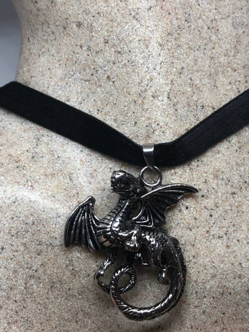 Vintage Handgemachte Edelstahl Drachen Amulett Anhänger von NemesisJewelryNYC