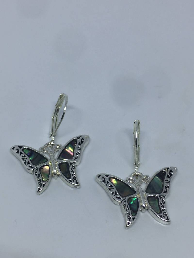 Vintage Handgemachte Silber Regenbogen Abalone Schmetterling Ohrringe von NemesisJewelryNYC