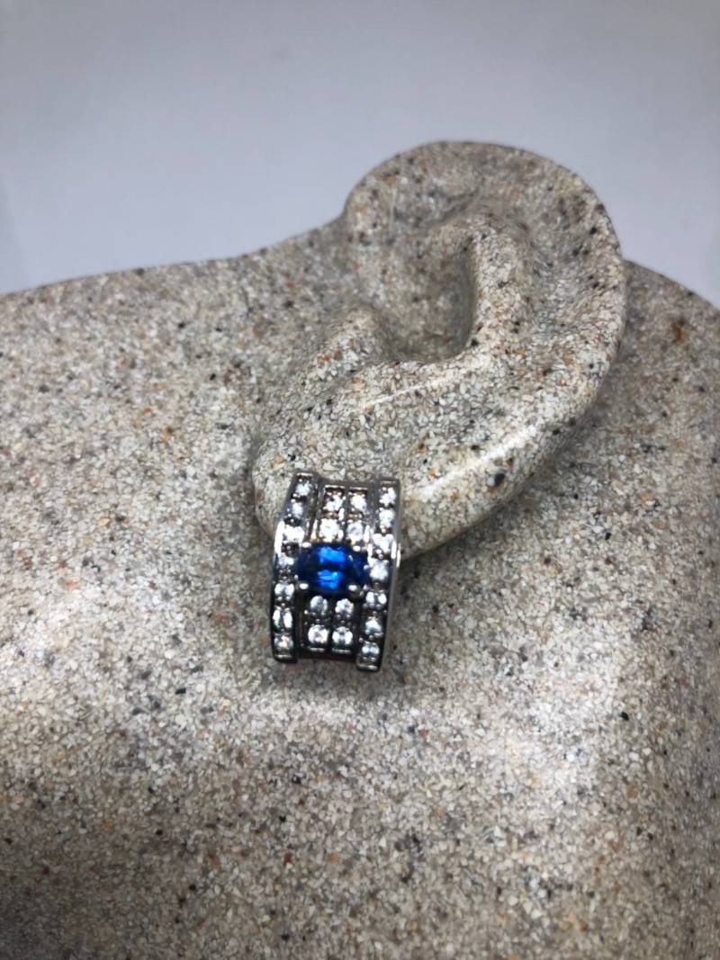 Vintage Handgemachte Sterling Silber Tiefblaue Iolith Creolen von NemesisJewelryNYC