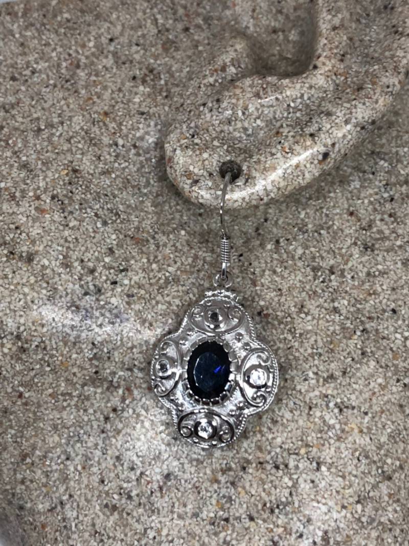 Vintage Handgemachte Sterling Silber Tiefblaue Iolith Ohrringe von NemesisJewelryNYC