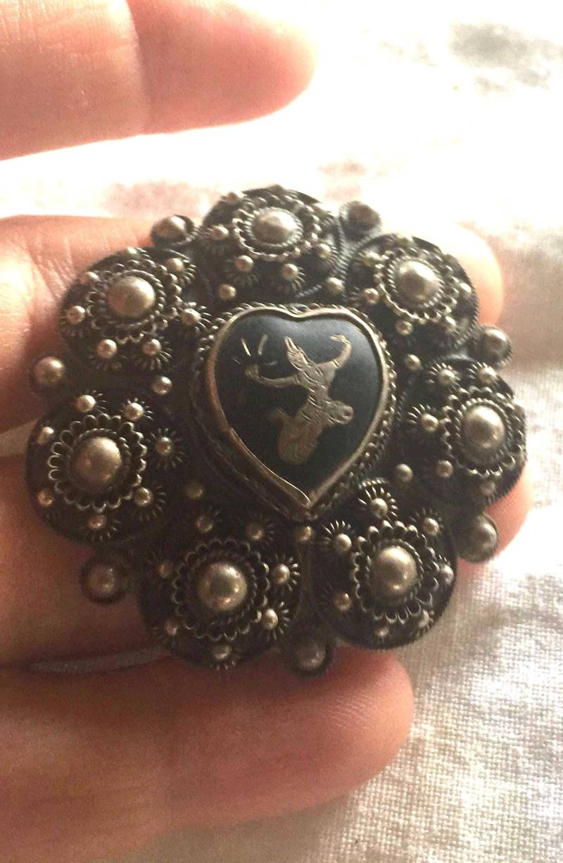 Vintage Handgemachte Tanzende Göttin Siam 925 Sterling Silber Herz Brosche von NemesisJewelryNYC