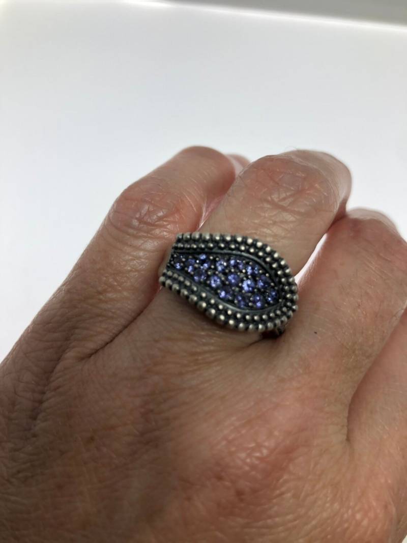 Vintage Handgemachte Tiefe Blau Saphir Fassung 925 Sterling Silber Gothic Ring von NemesisJewelryNYC