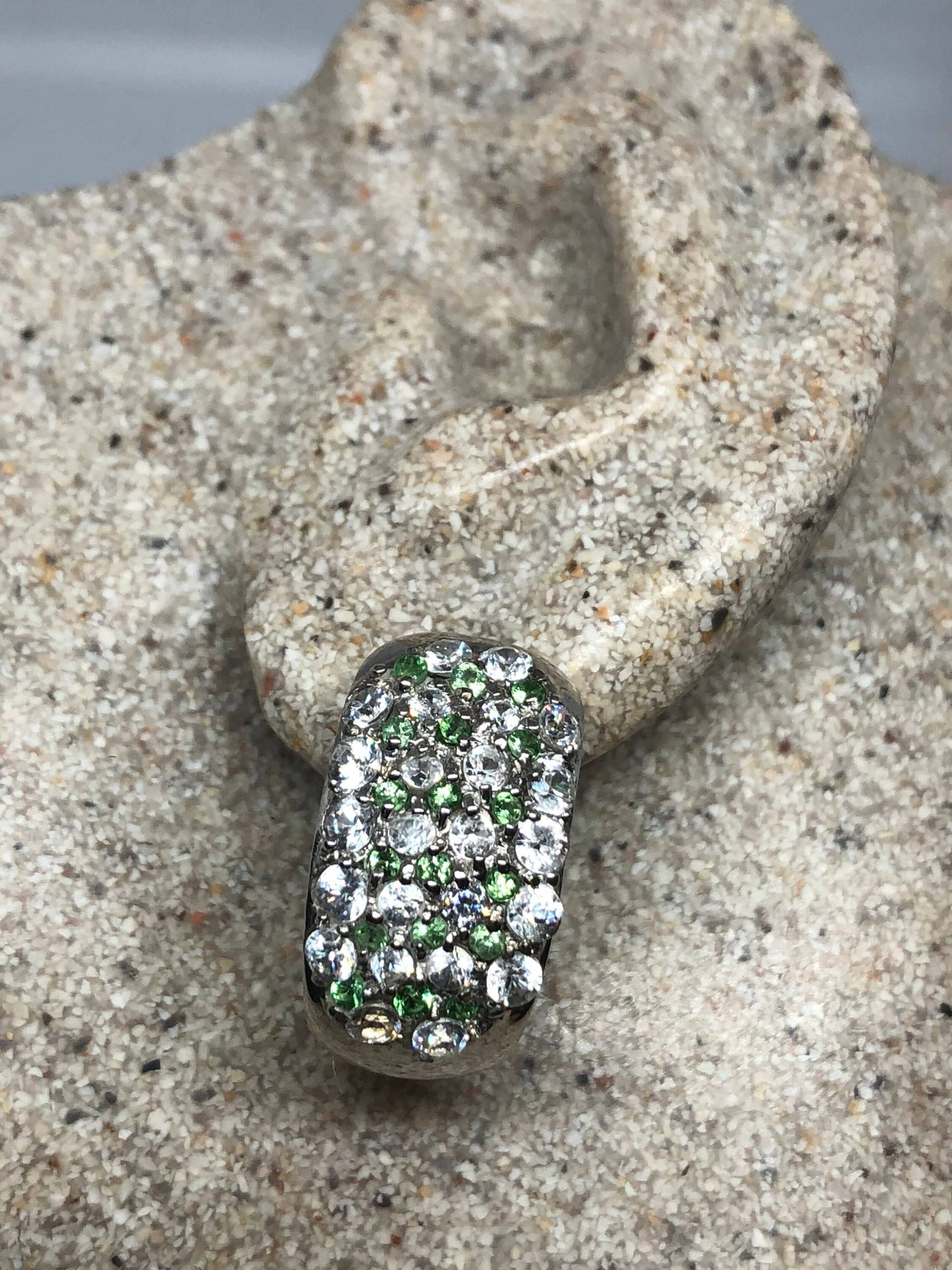 Vintage Handmade 925 Sterling Silber Chrom Diopsid Weiß Saphir Ohrringe von NemesisJewelryNYC