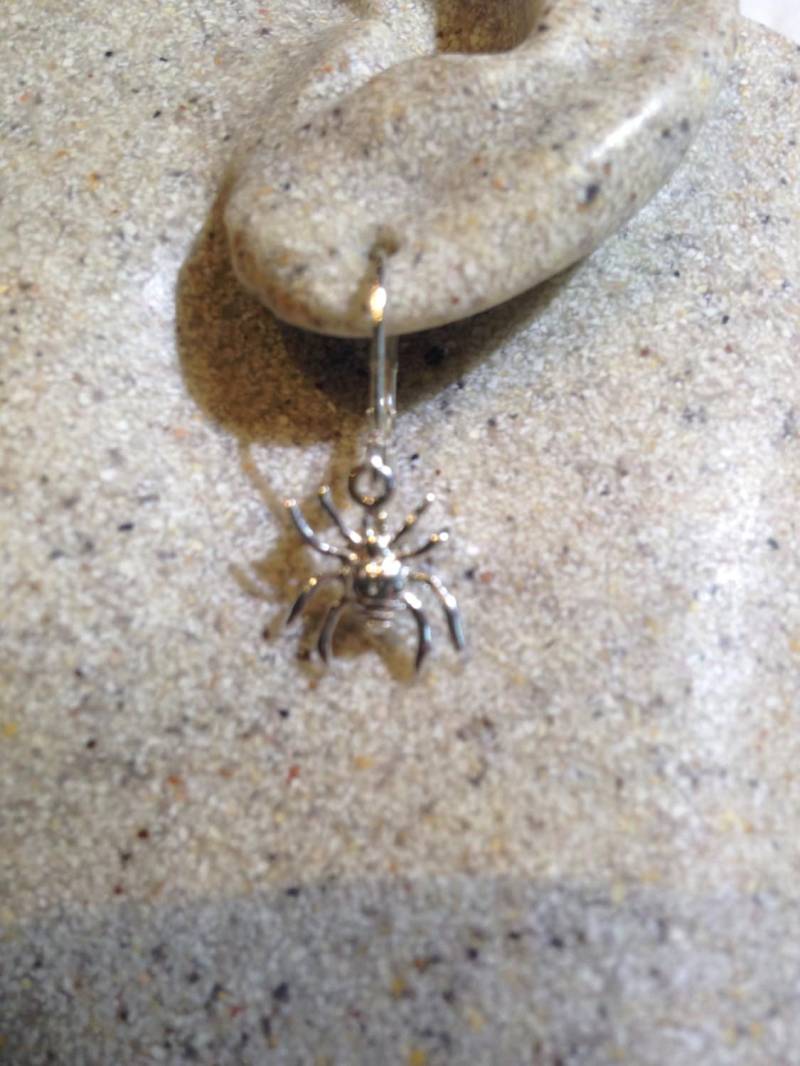 Vintage Handmade 925 Sterling Silber Spinne Charm Deco Ohrringe von NemesisJewelryNYC