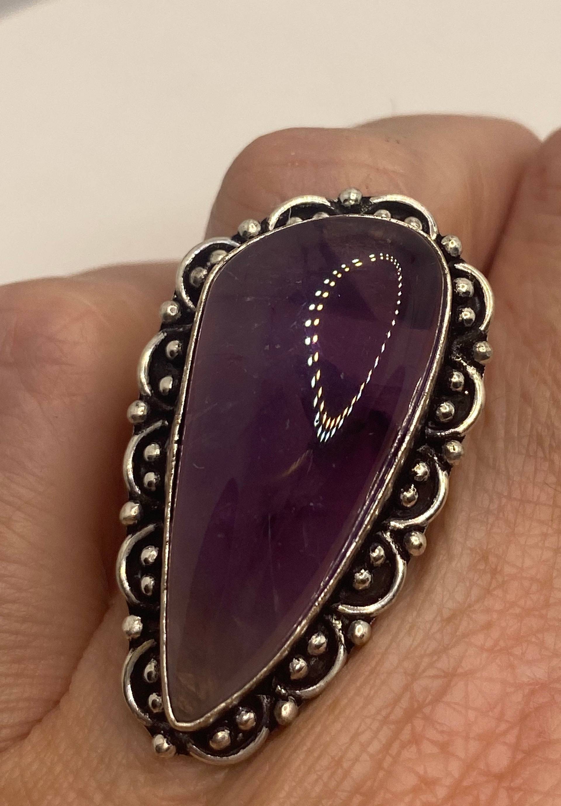 Vintage Lila Amethyst Cocktail Ring Verstellbar Statement von NemesisJewelryNYC