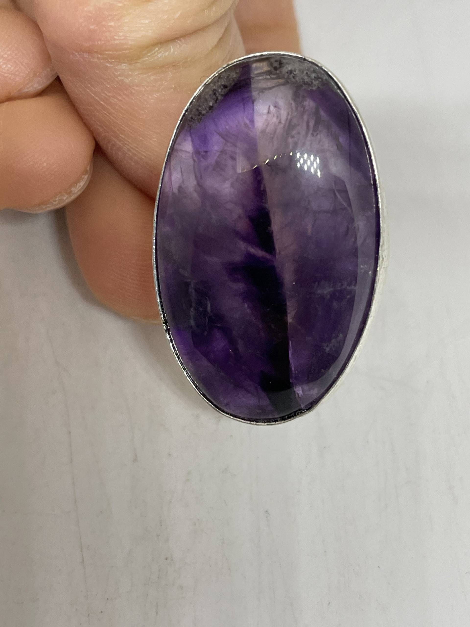 Vintage Lila Echter Amethyst Ring von NemesisJewelryNYC