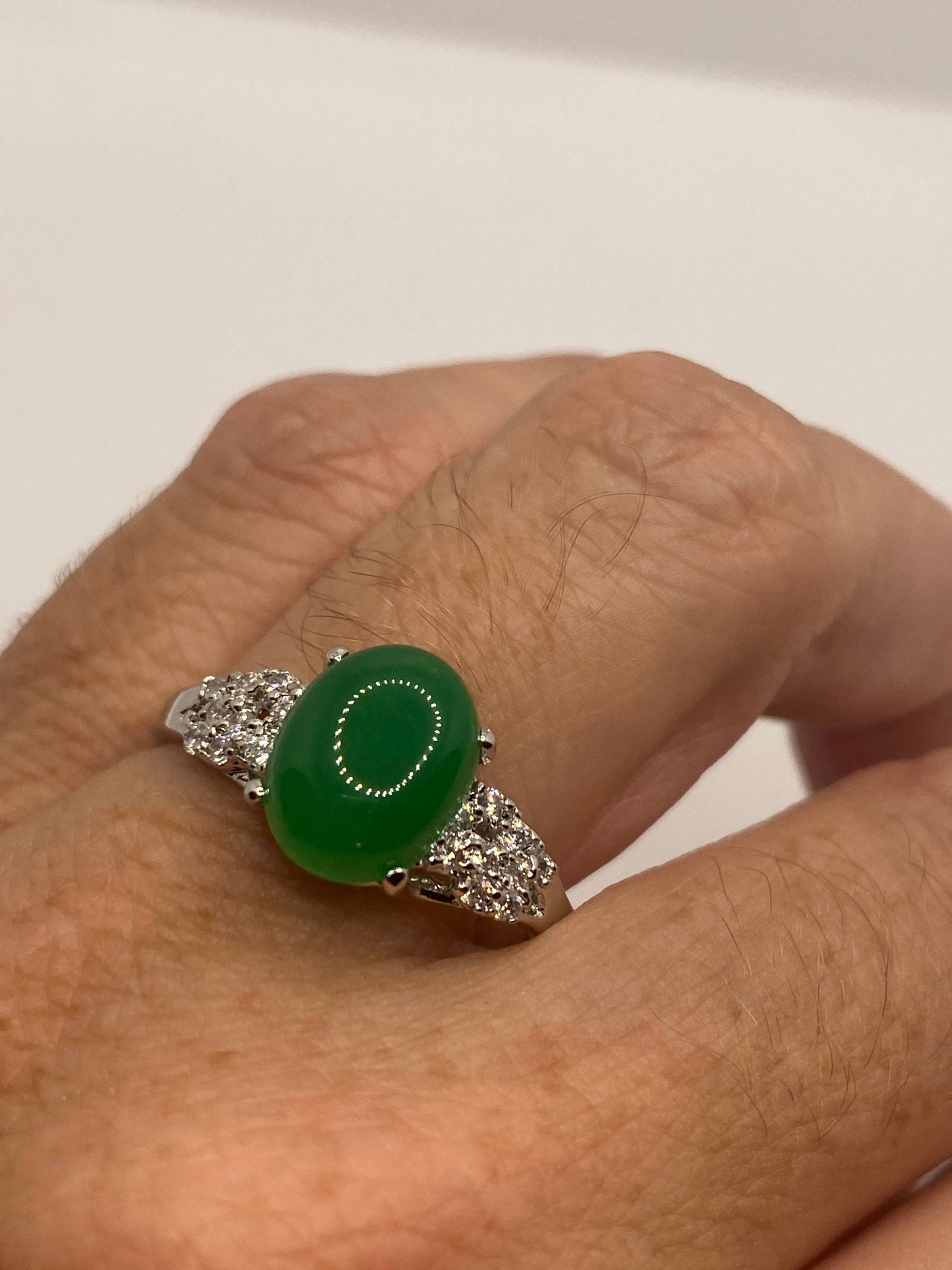 Vintage Lucky Grüner Nephrit Jade Cocktail Ring von NemesisJewelryNYC