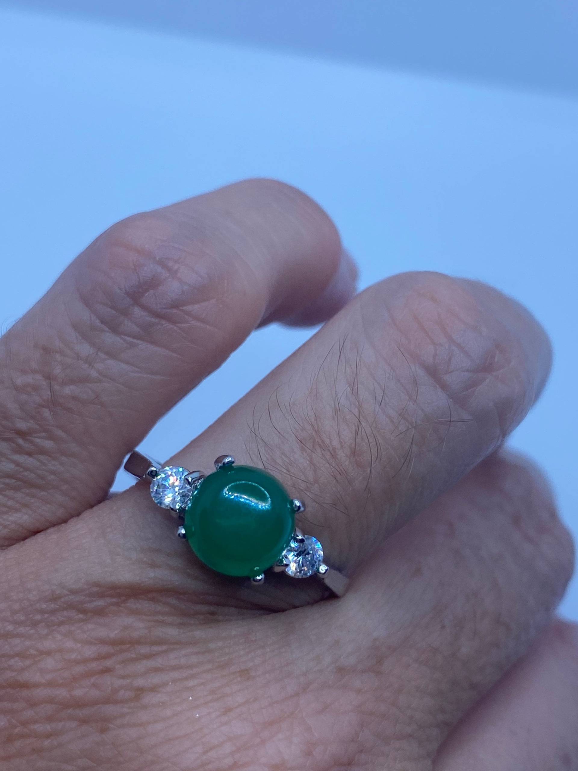 Vintage Lucky Grüner Nephrit Jade Cocktail Ring von NemesisJewelryNYC