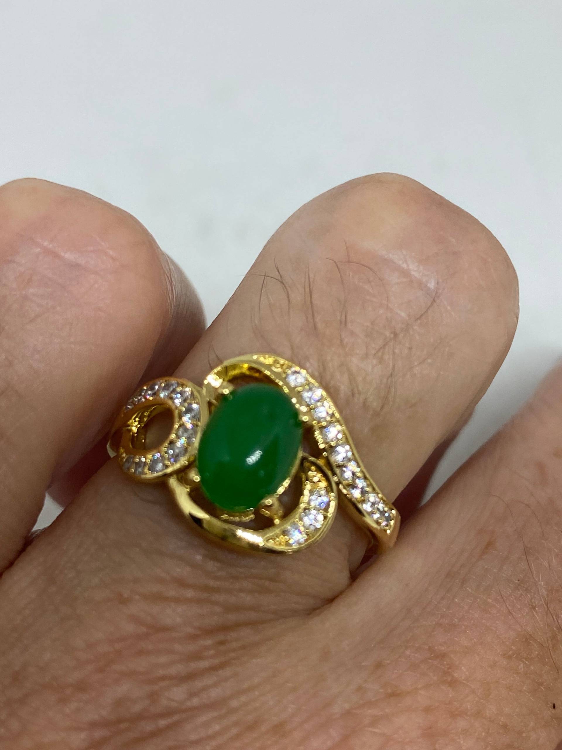 Vintage Glück Grüner Nephrit Jade Ring von NemesisJewelryNYC