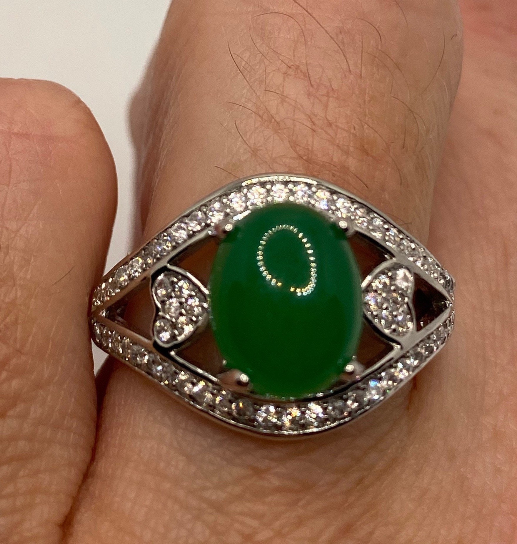 Vintage Lucky Grüner Nephrit Jade Ring von NemesisJewelryNYC