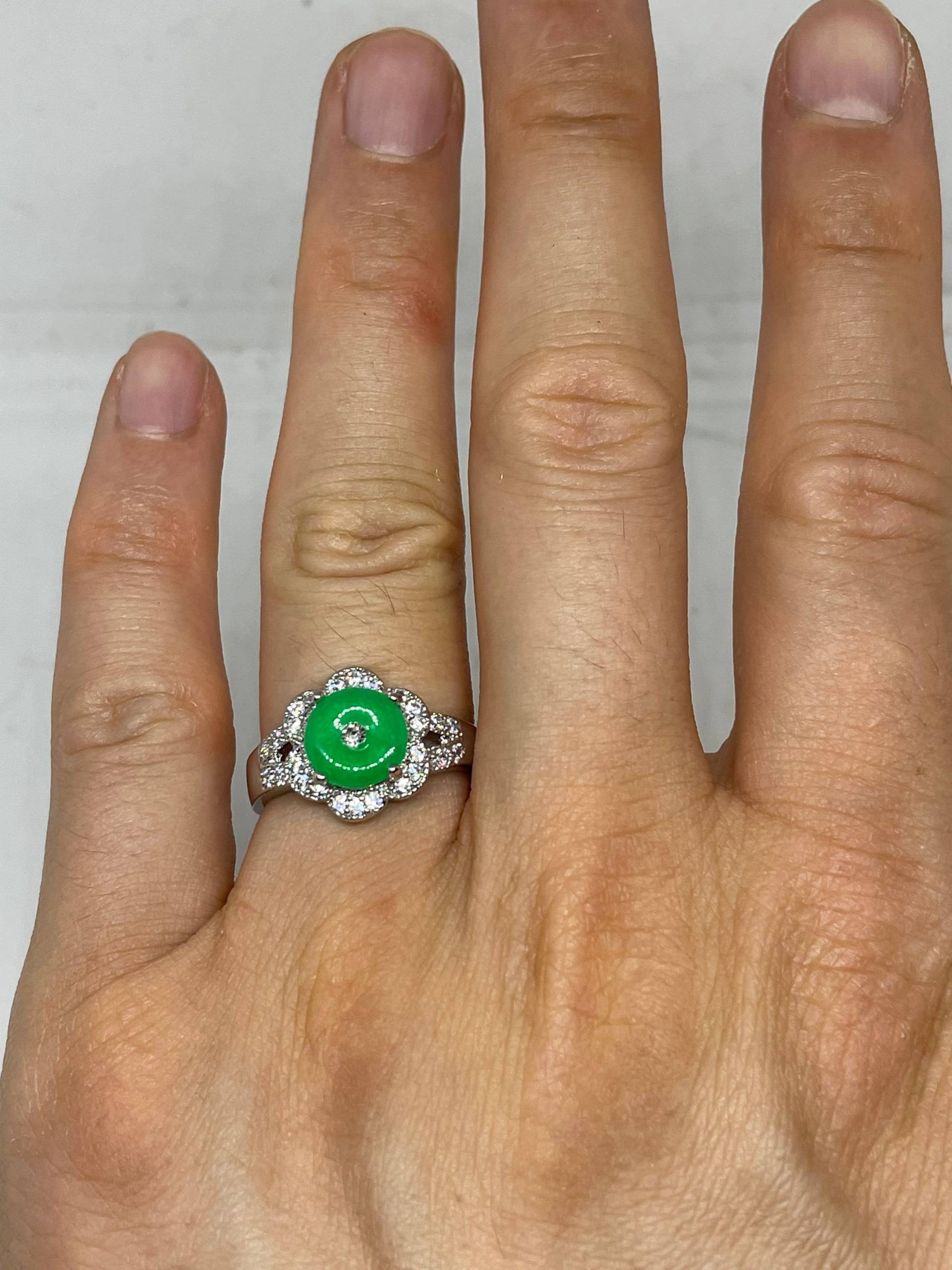 Vintage Lucky Grüner Nephrit Jade Ring von NemesisJewelryNYC