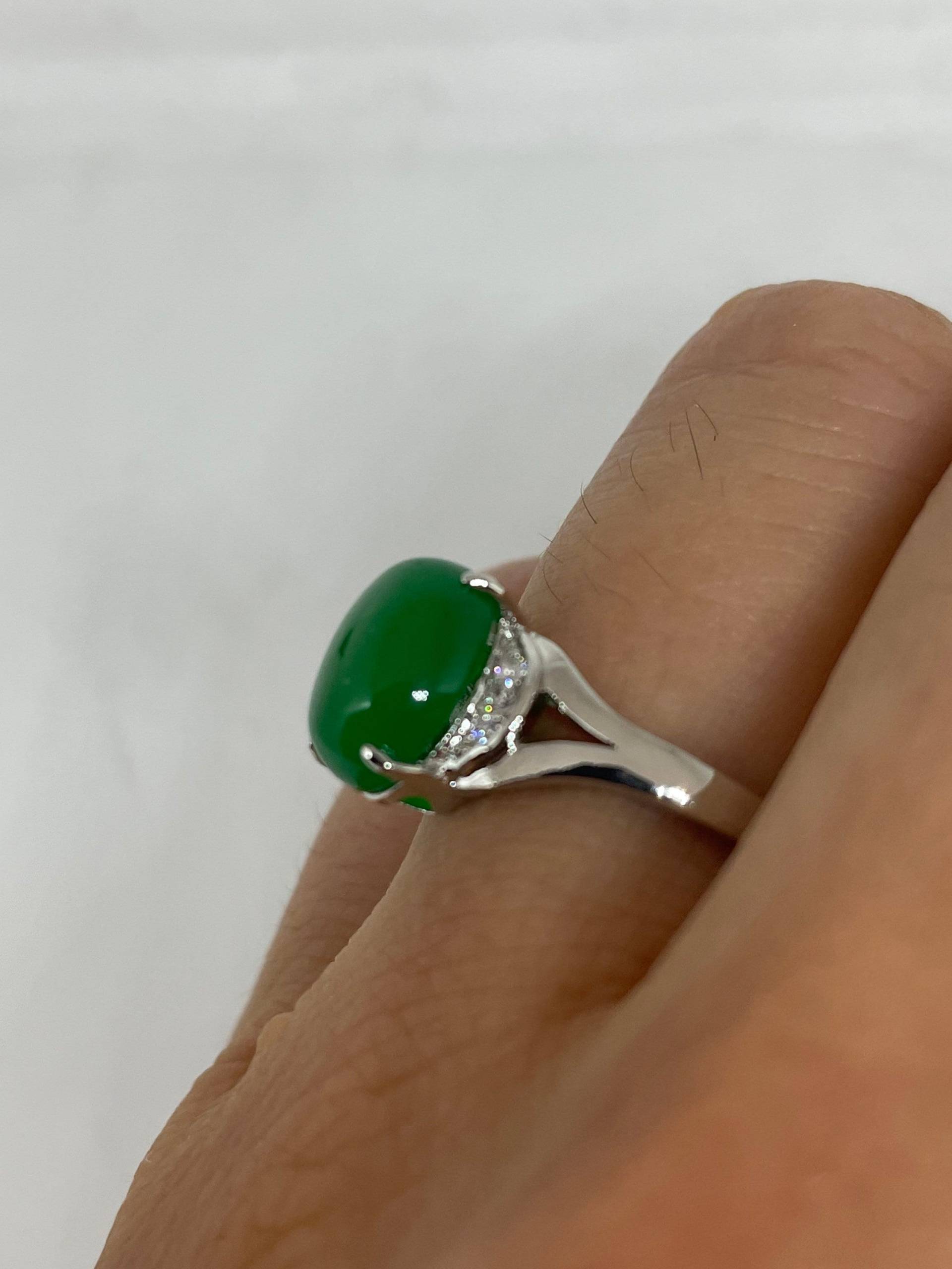 Vintage Lucky Grüner Nephrit Jade Ring von NemesisJewelryNYC