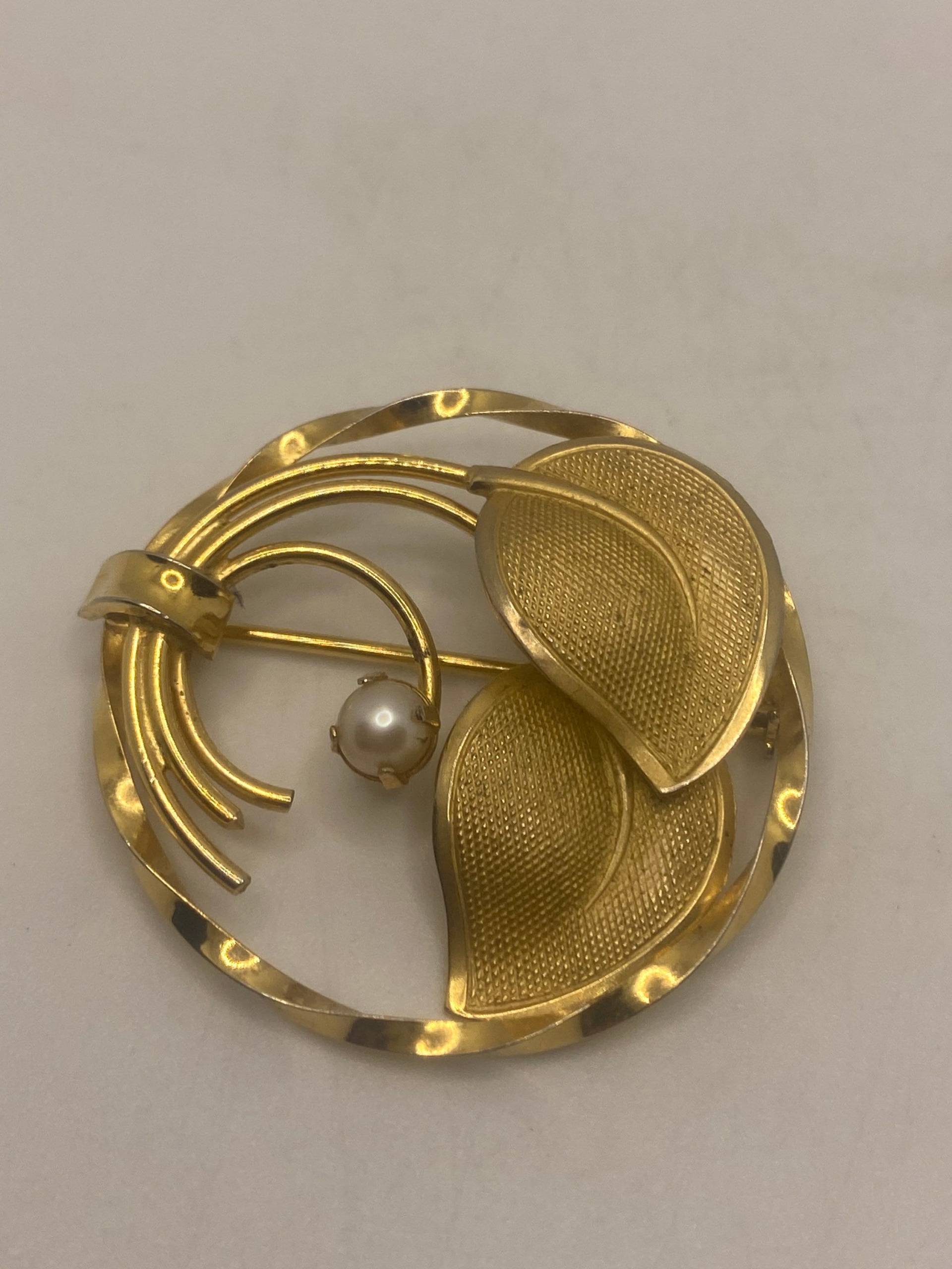 Vintage Perle Gelb Gold Filled Brosche Pin von NemesisJewelryNYC