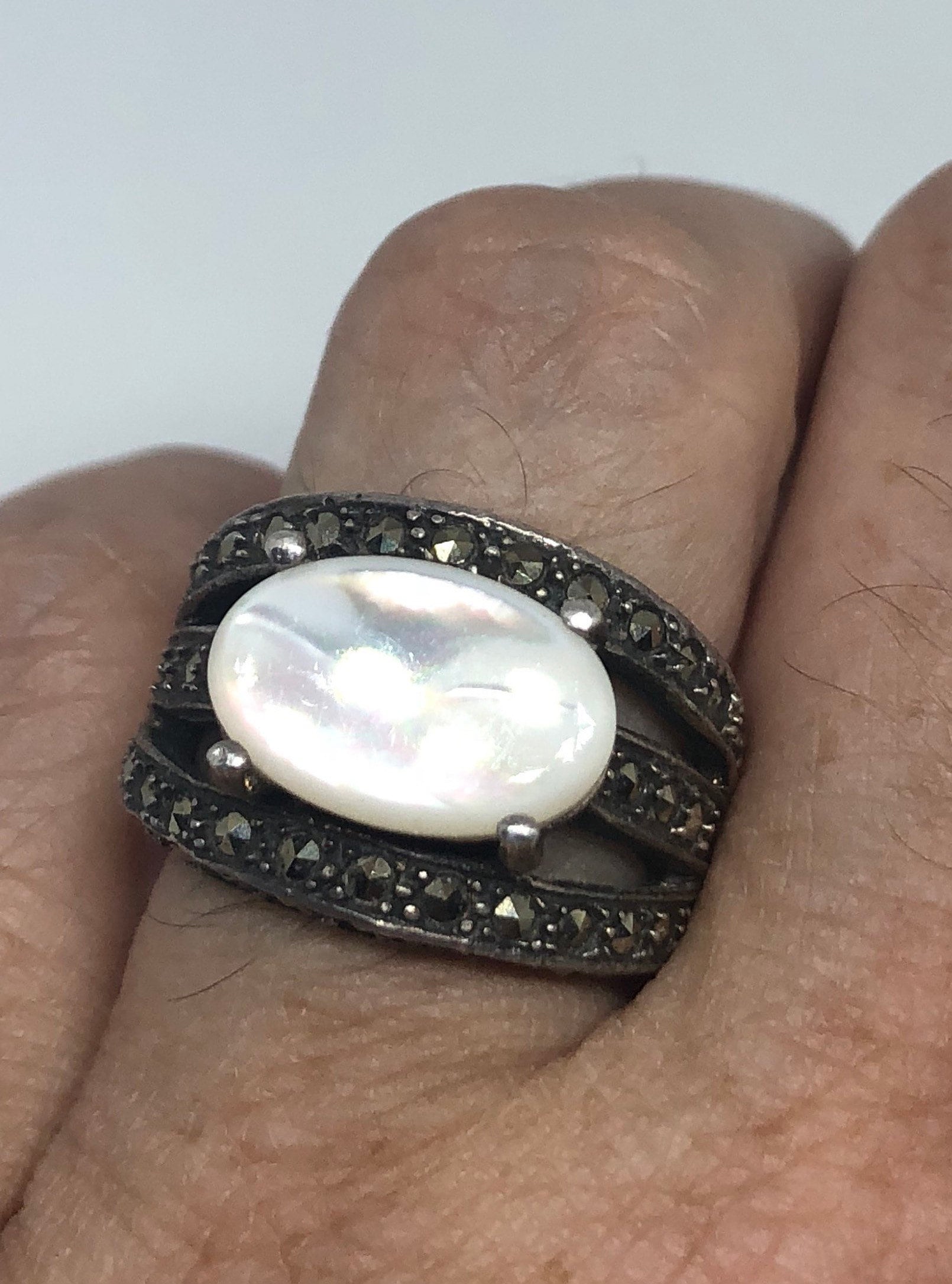 Vintage Perlmutt 925 Sterling Silber Markasit Cocktail Ring von NemesisJewelryNYC