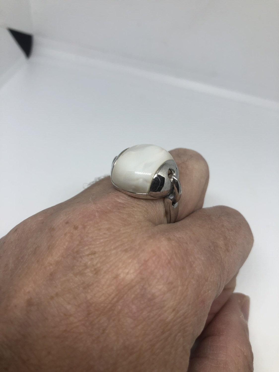 Vintage Perlmutt 925 Sterling Silber Ring von NemesisJewelryNYC