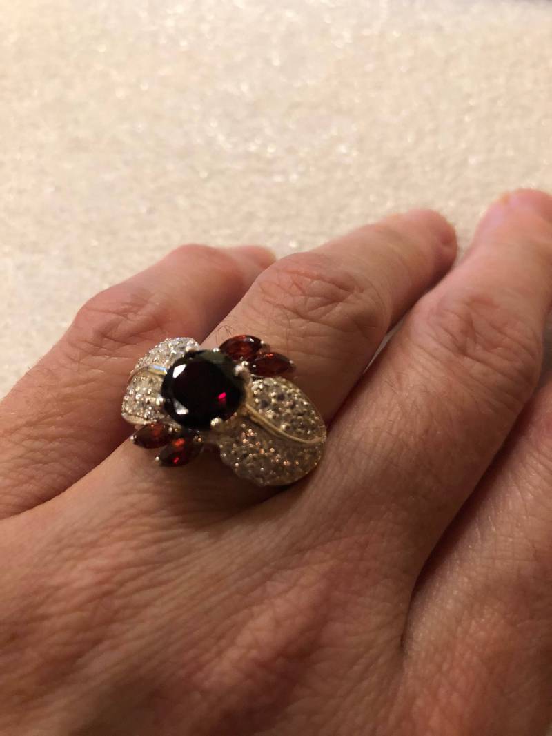 Vintage Rot Boho Granat Ring Weißer Saphir 925 Sterling Silber Cocktail Statement von NemesisJewelryNYC
