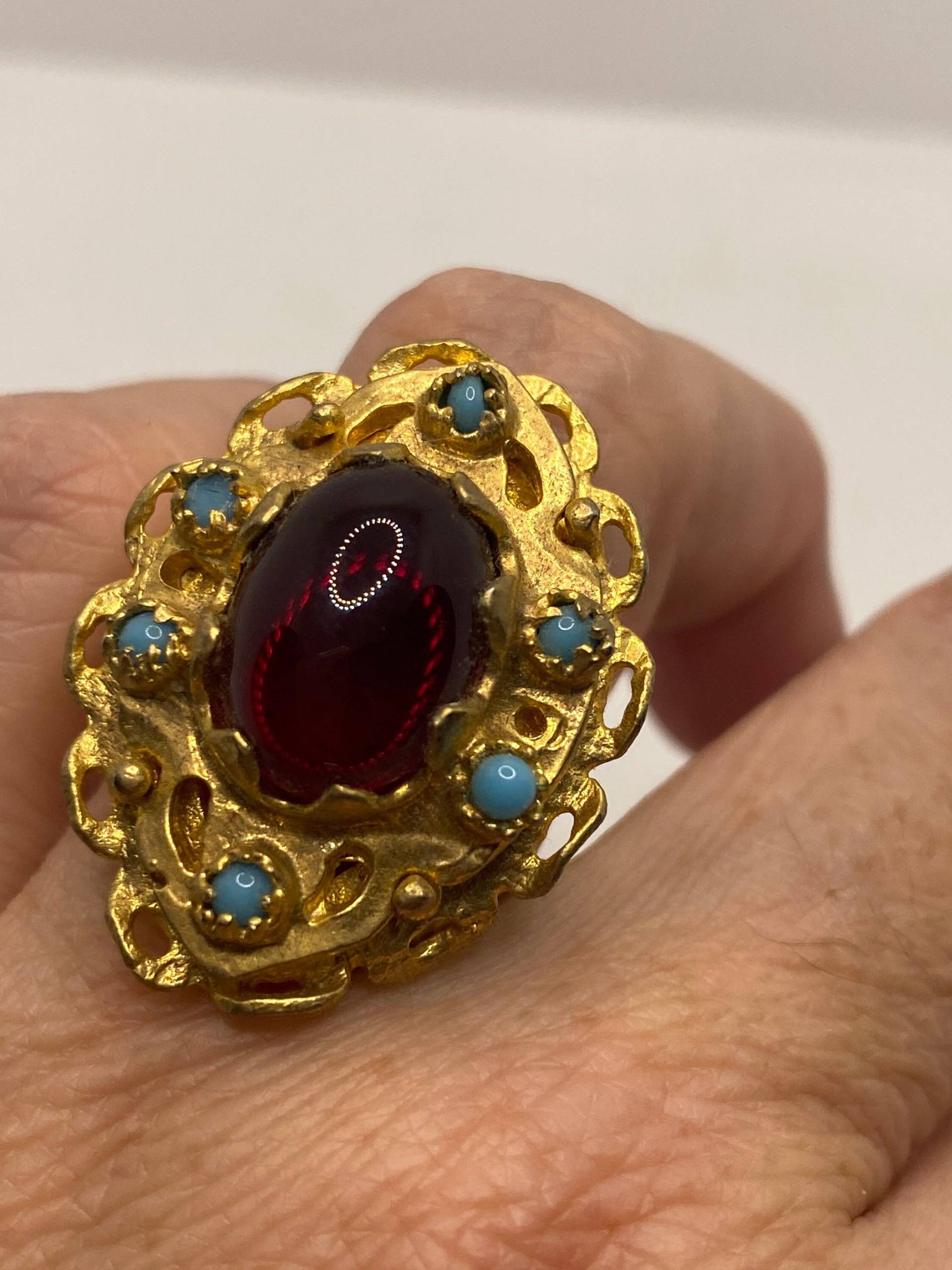 Vintage Rot Rubin Glas Türkis Golden Bronze Ring von NemesisJewelryNYC