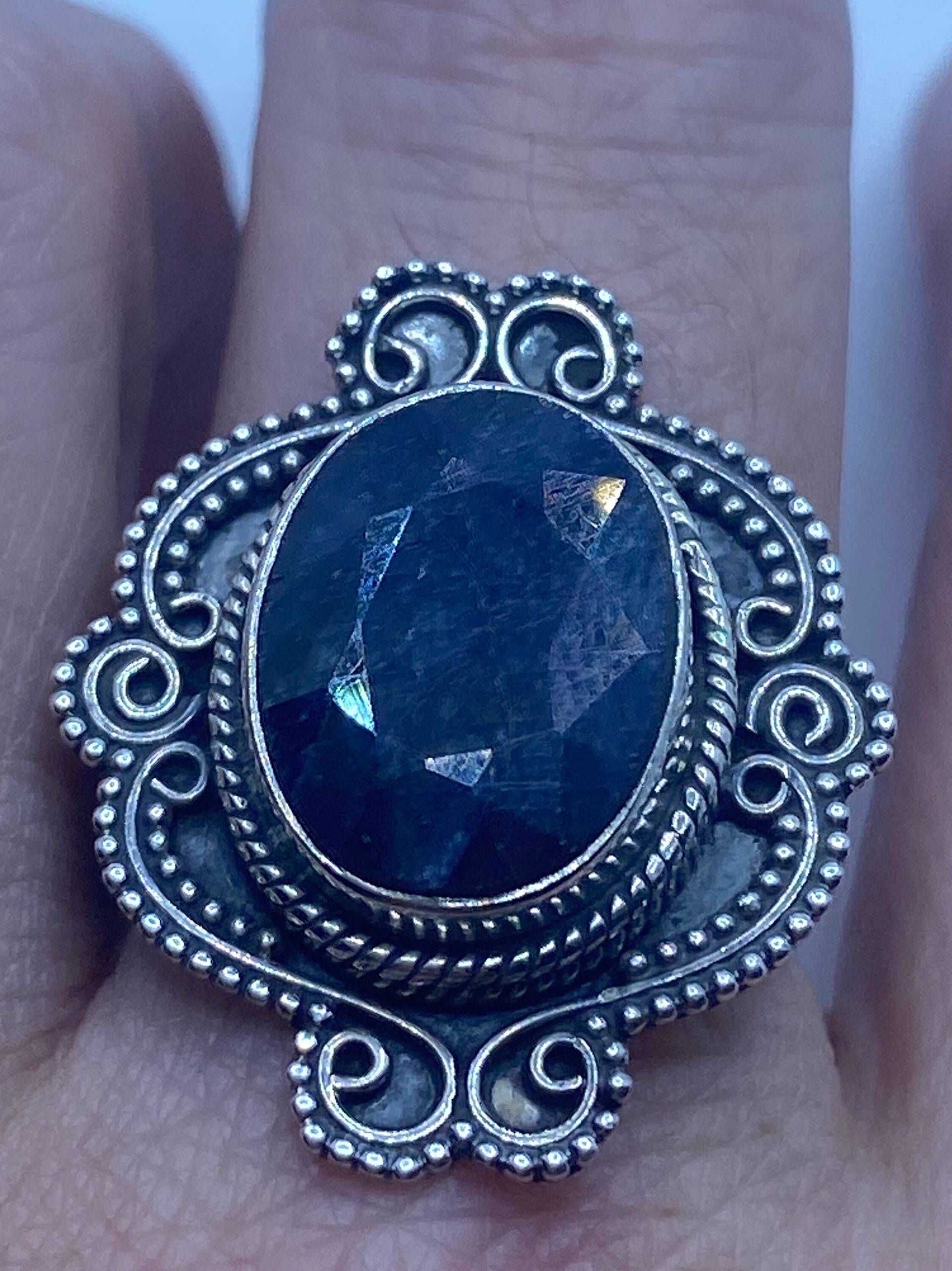 Vintage Schwarz Blau Saphir 925 Sterling Silber Gothic Ring von NemesisJewelryNYC