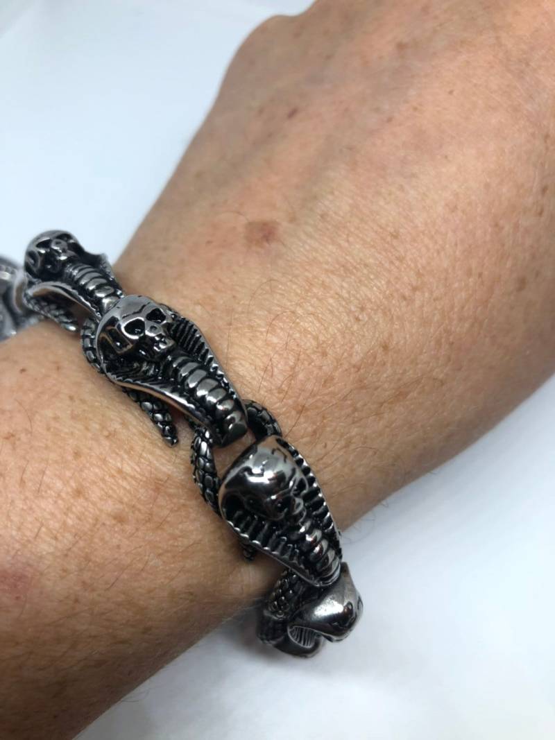 Vintage Style Unisex Herren Edelstahl Schlangenschädel Armband von NemesisJewelryNYC