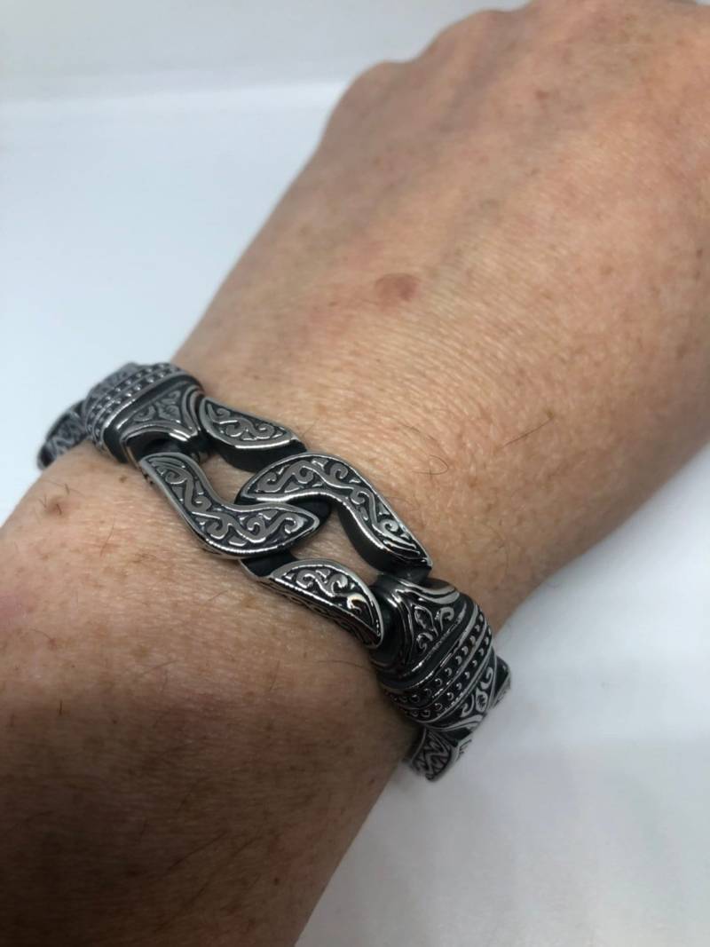 Vintage Style Unisex Herren Gothic Silber Edelstahl Armband von NemesisJewelryNYC