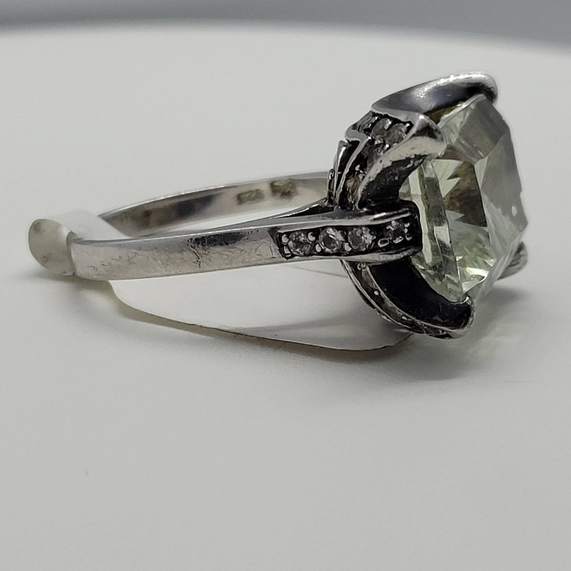 Vintage Weißer Topas Ring Aus 925 Sterling Silber Mit Weißem Saphir von NemesisJewelryNYC