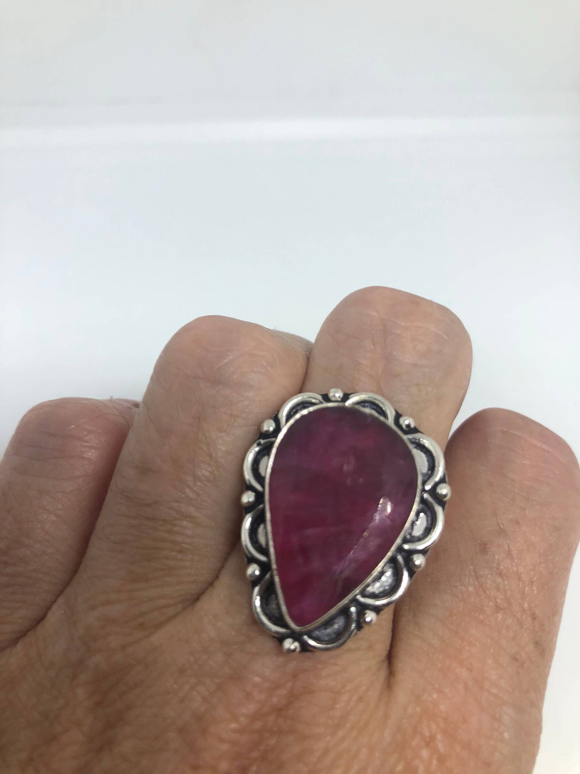 Vintager Handgemachter Roher Rosa Rubinsilber-Gothic Ring von NemesisJewelryNYC