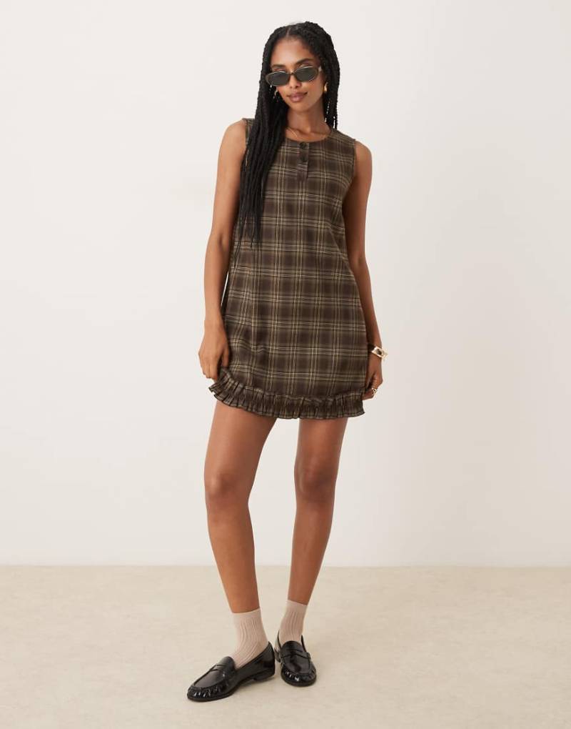 Neon Rose - Kariertes Mini-Etuikleid in Braun von Neon Rose